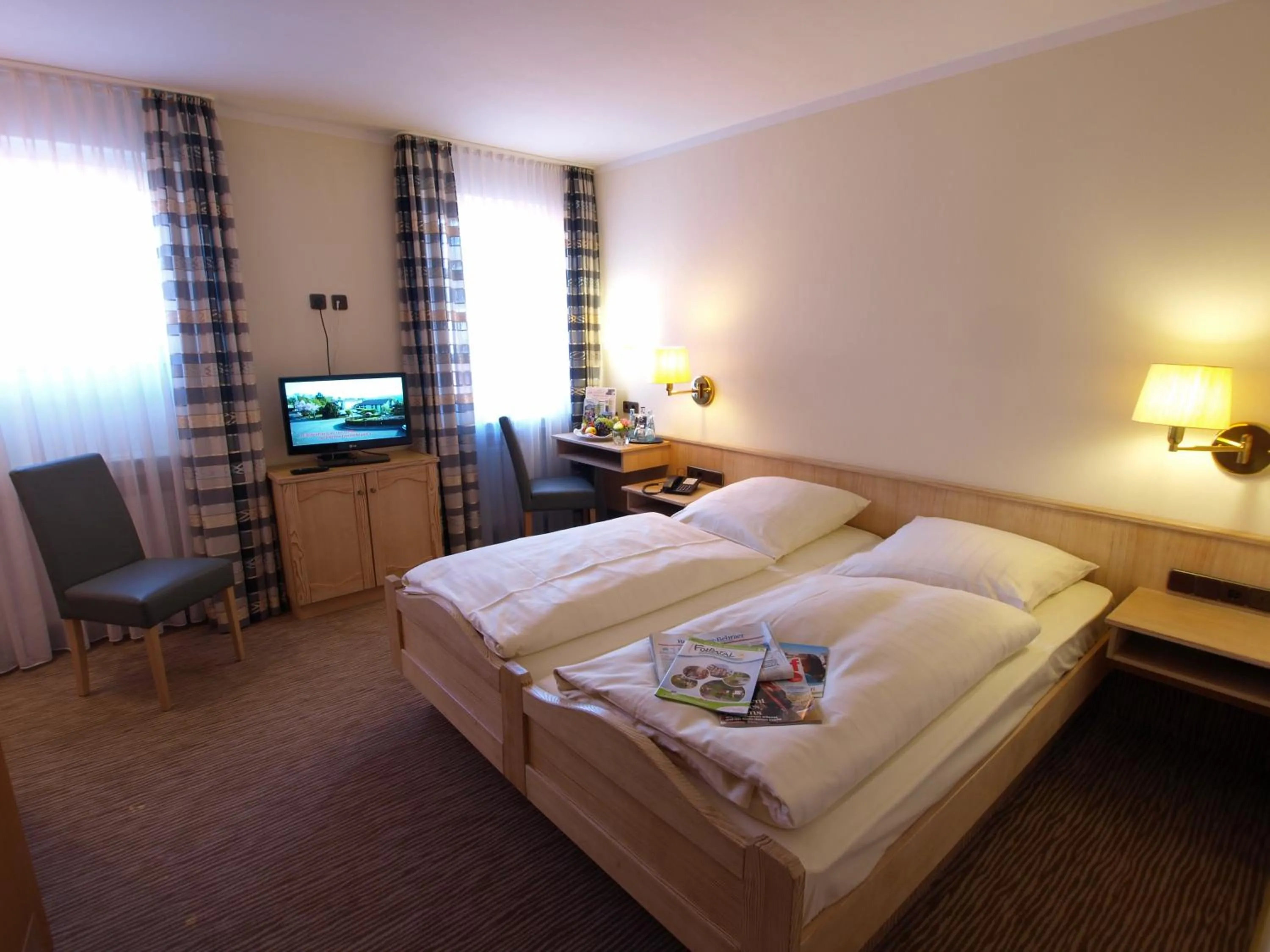 Day, Bed in Hotel Landhaus Silbertanne