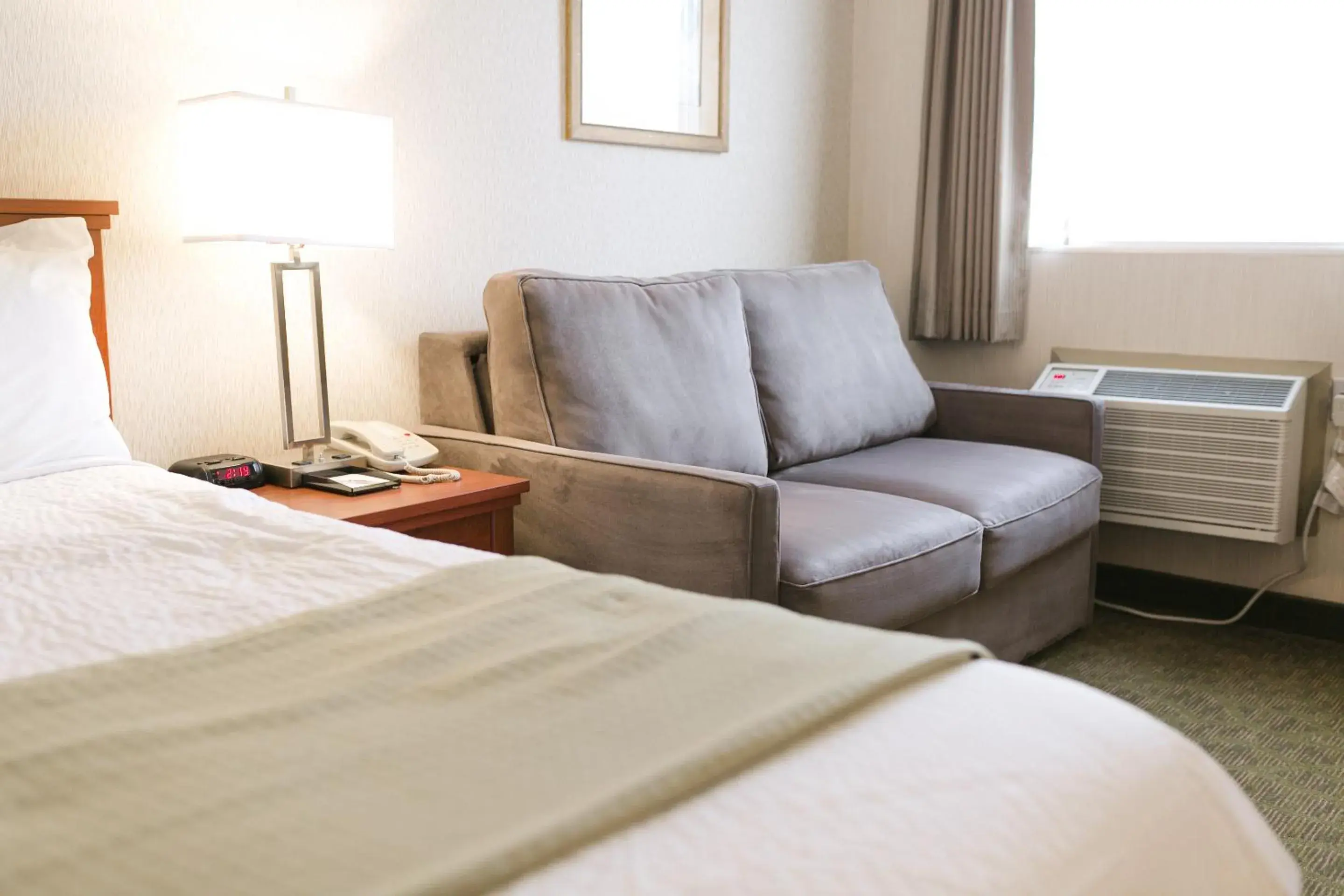 King Room in Victoria Inn Flin Flon King Room in Victoria Inn Flin Flon