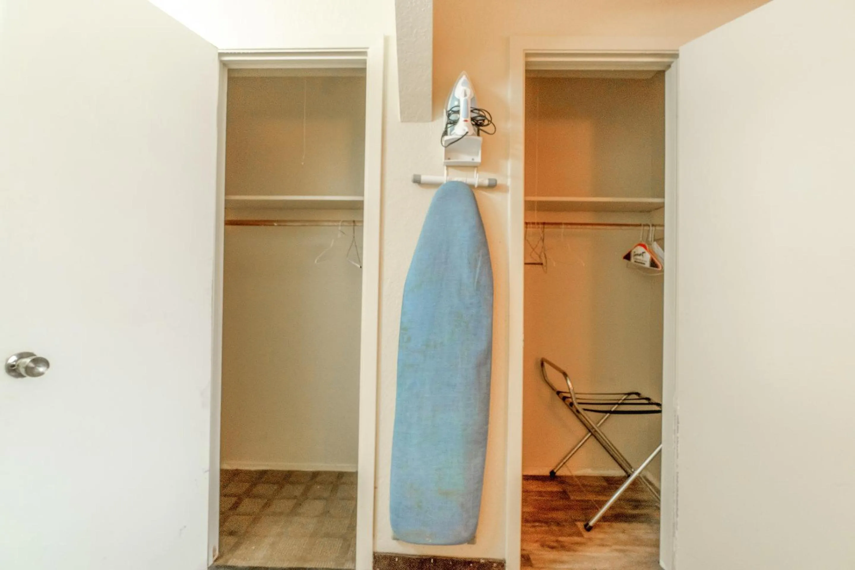 Area and facilities in Stamford Inn By OYO