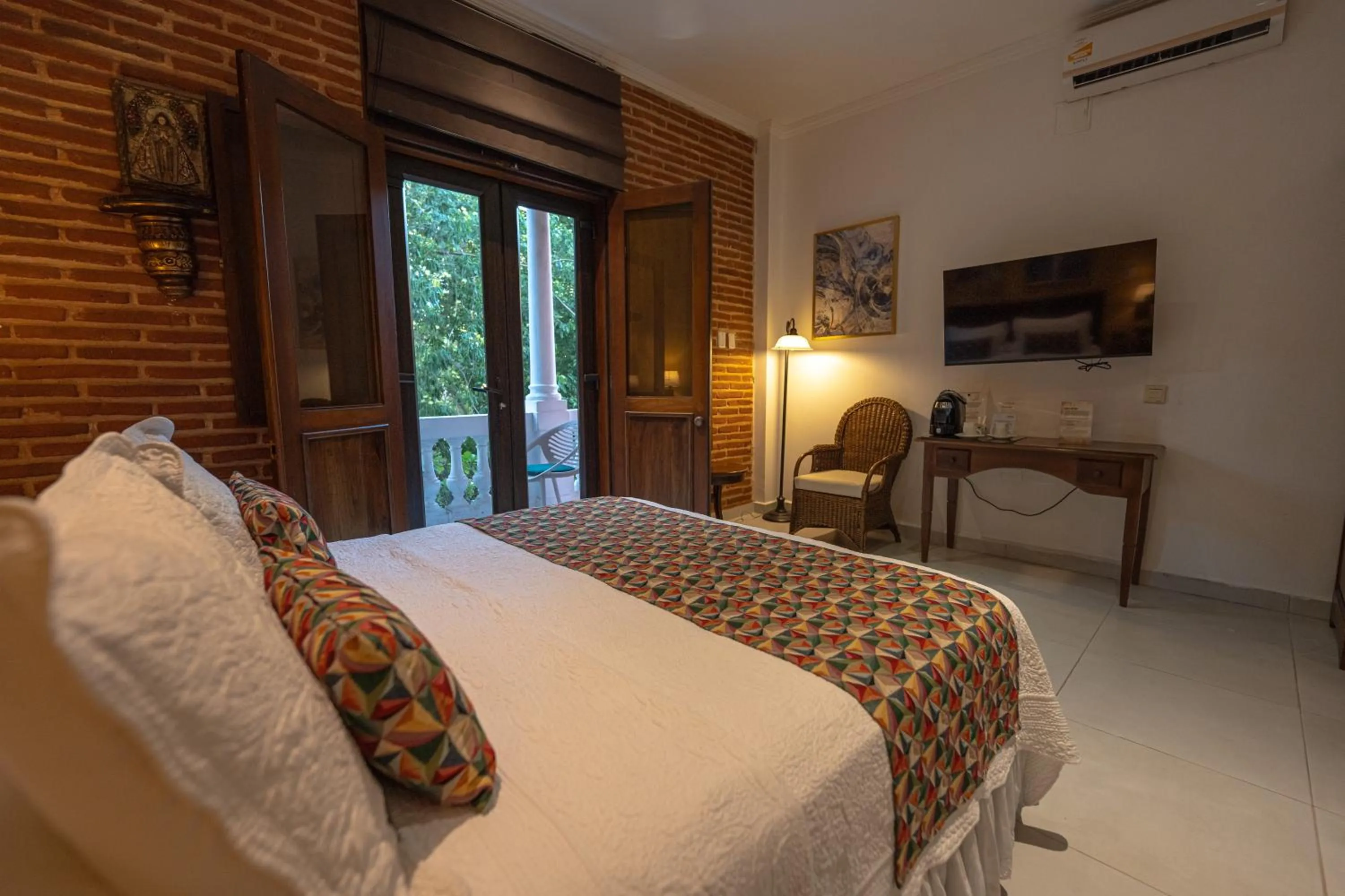 View (from property/room), Bed in Hotel Casa La Fe