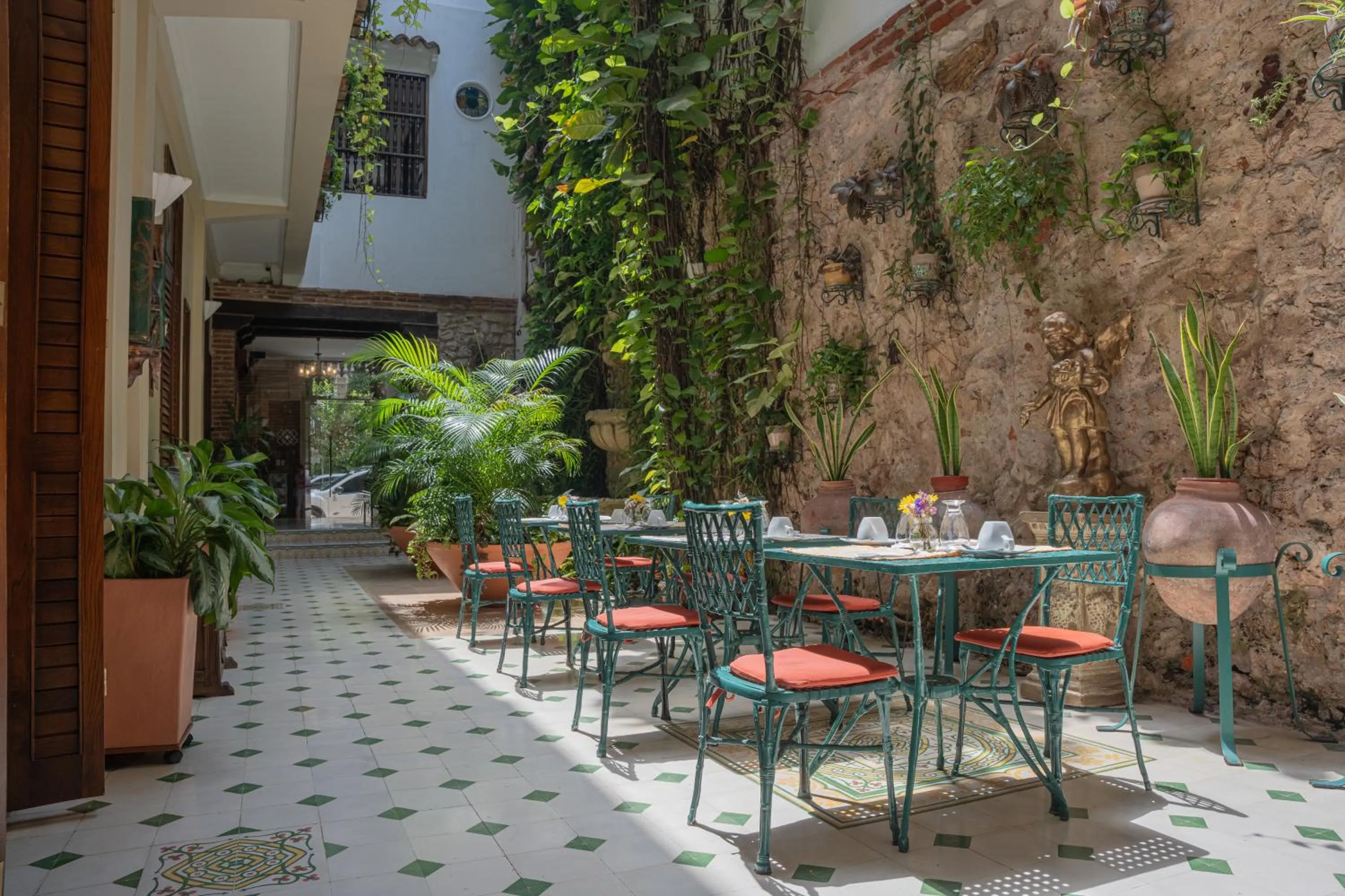 Property building in Hotel Casa La Fe