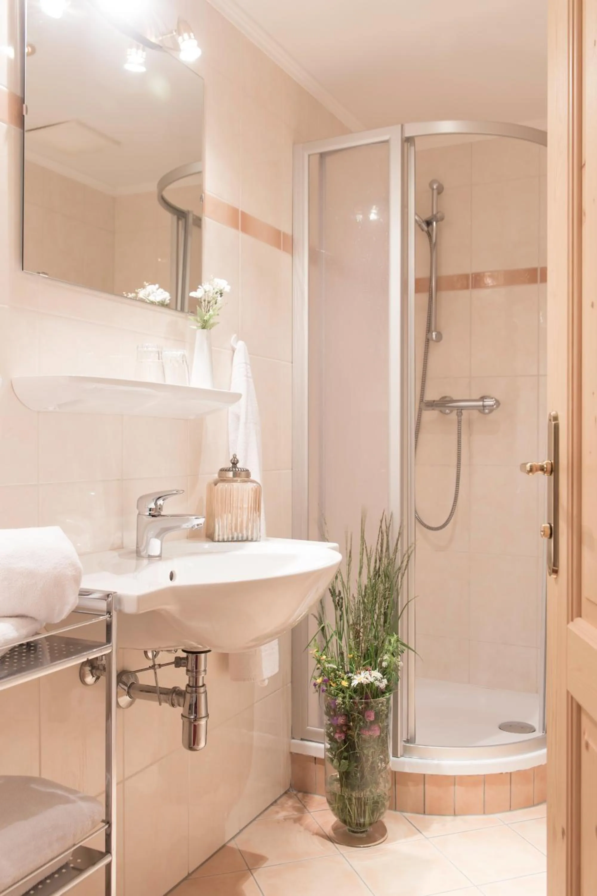 Toilet in Gasthof Andrelwirt Rauris