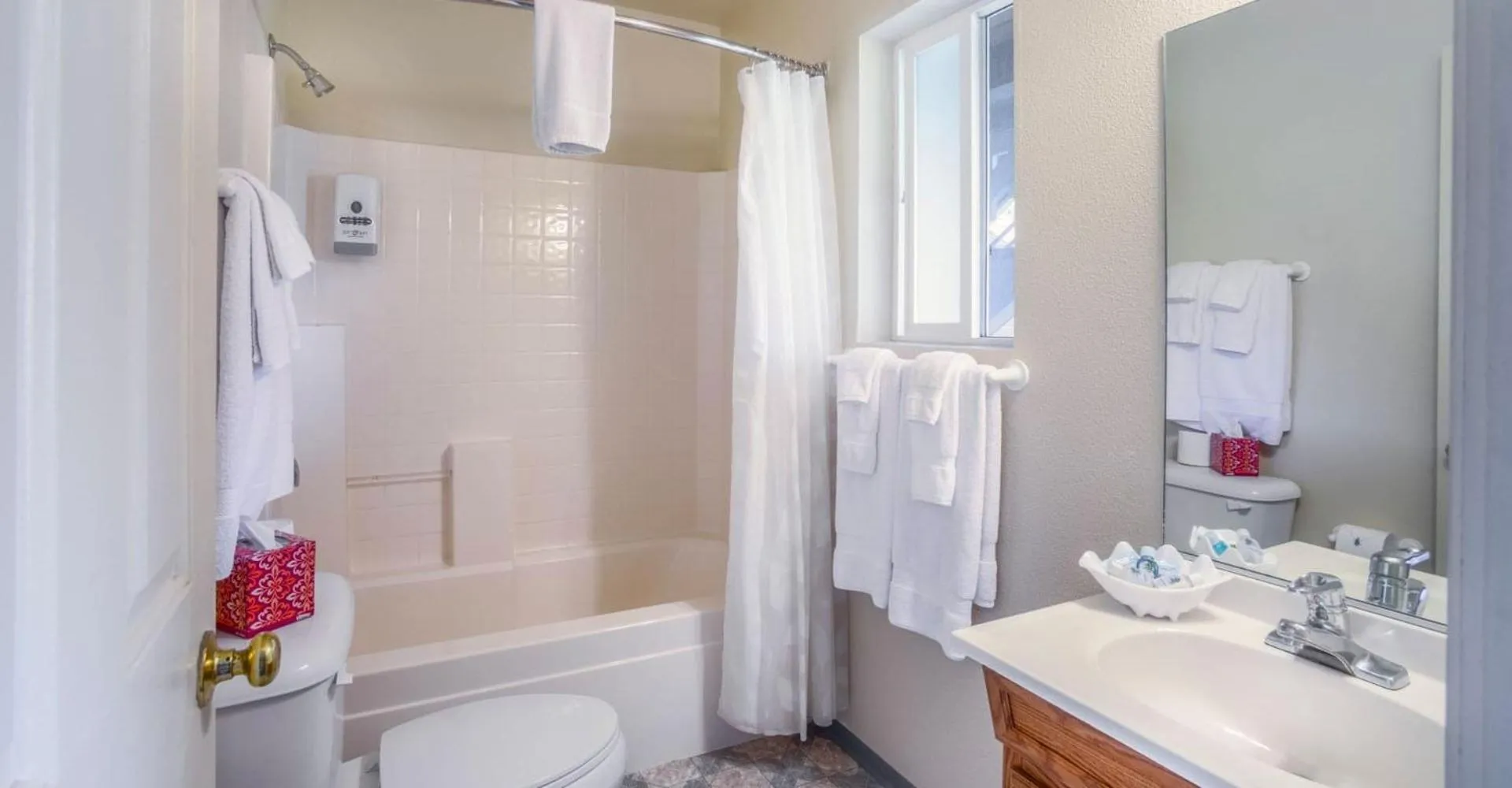 Bathroom in Inn of the Lost Coast