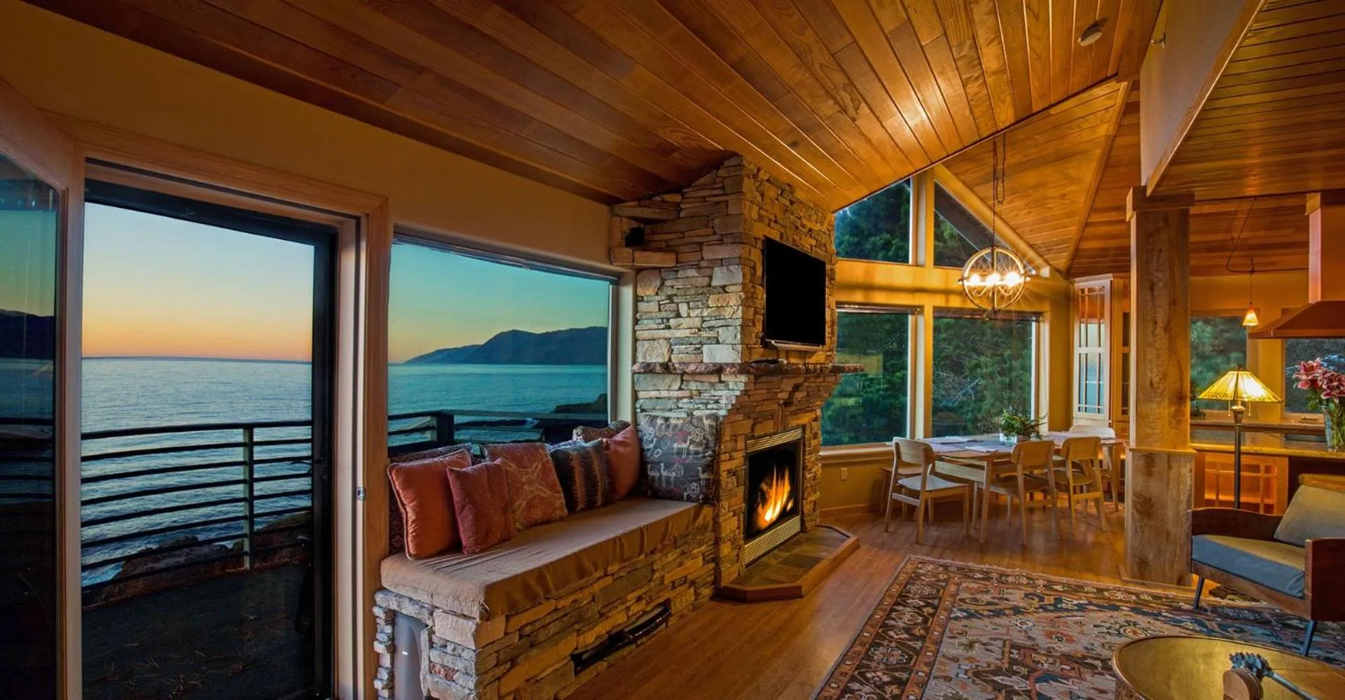 Living room in Inn of the Lost Coast