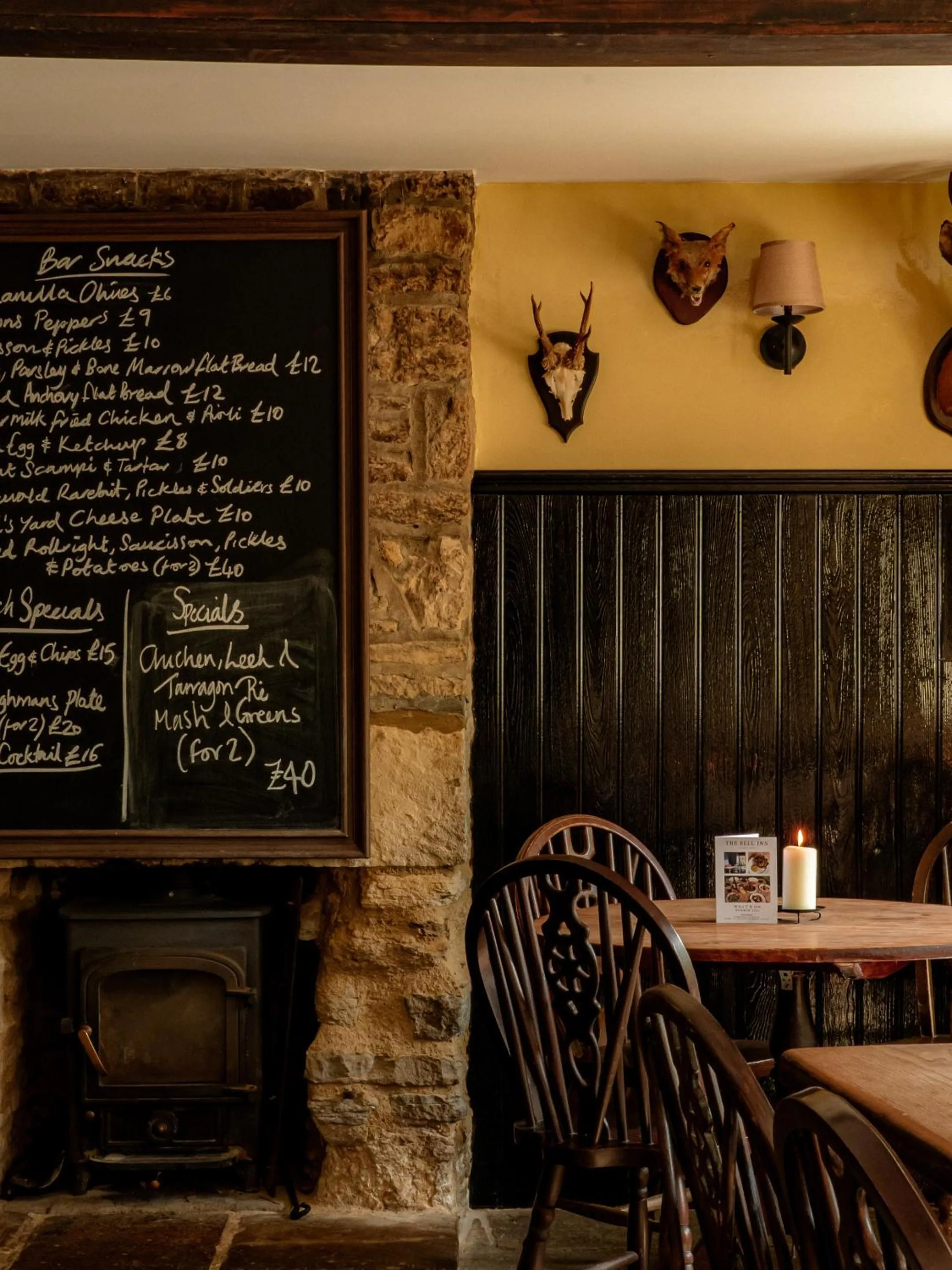 Lounge or bar in The Bell Inn