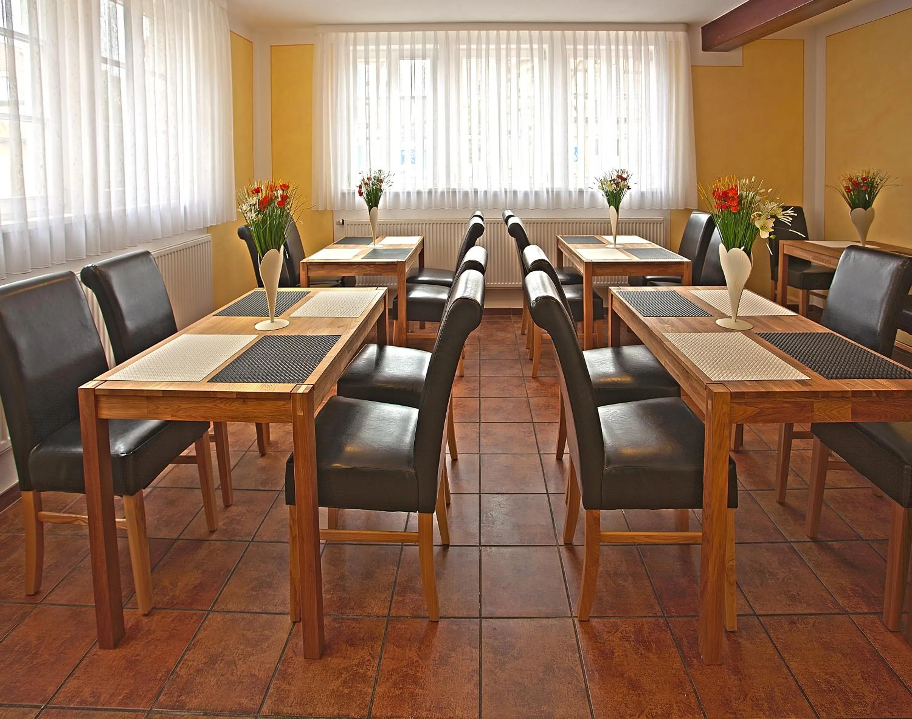 Restaurant/places to eat in Hotel Garni Goldene Traube