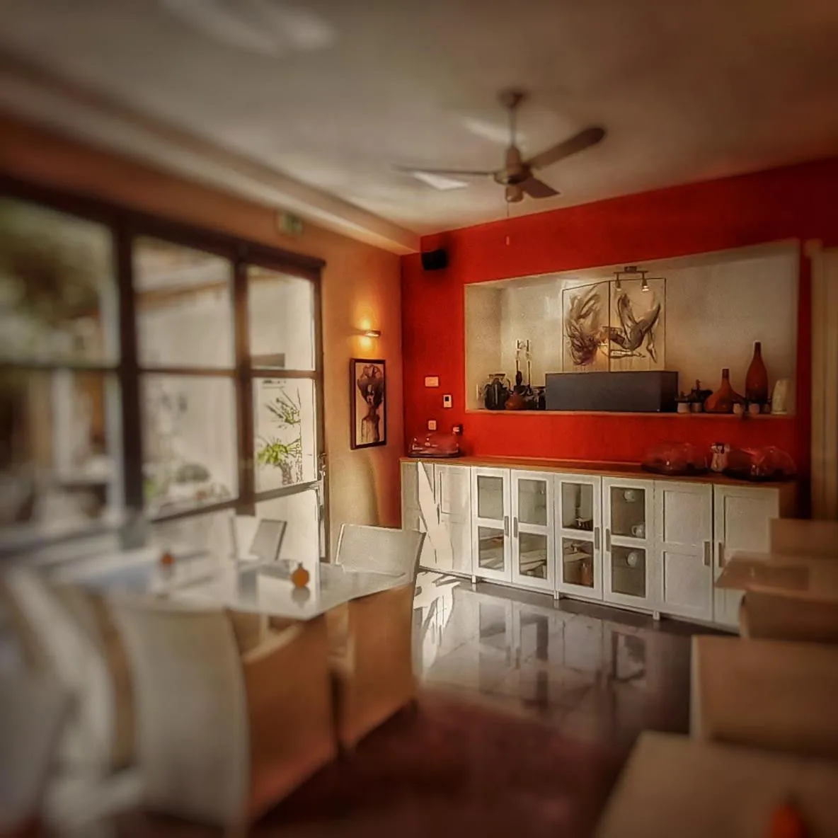 Seating area in L'Instant Sévigné