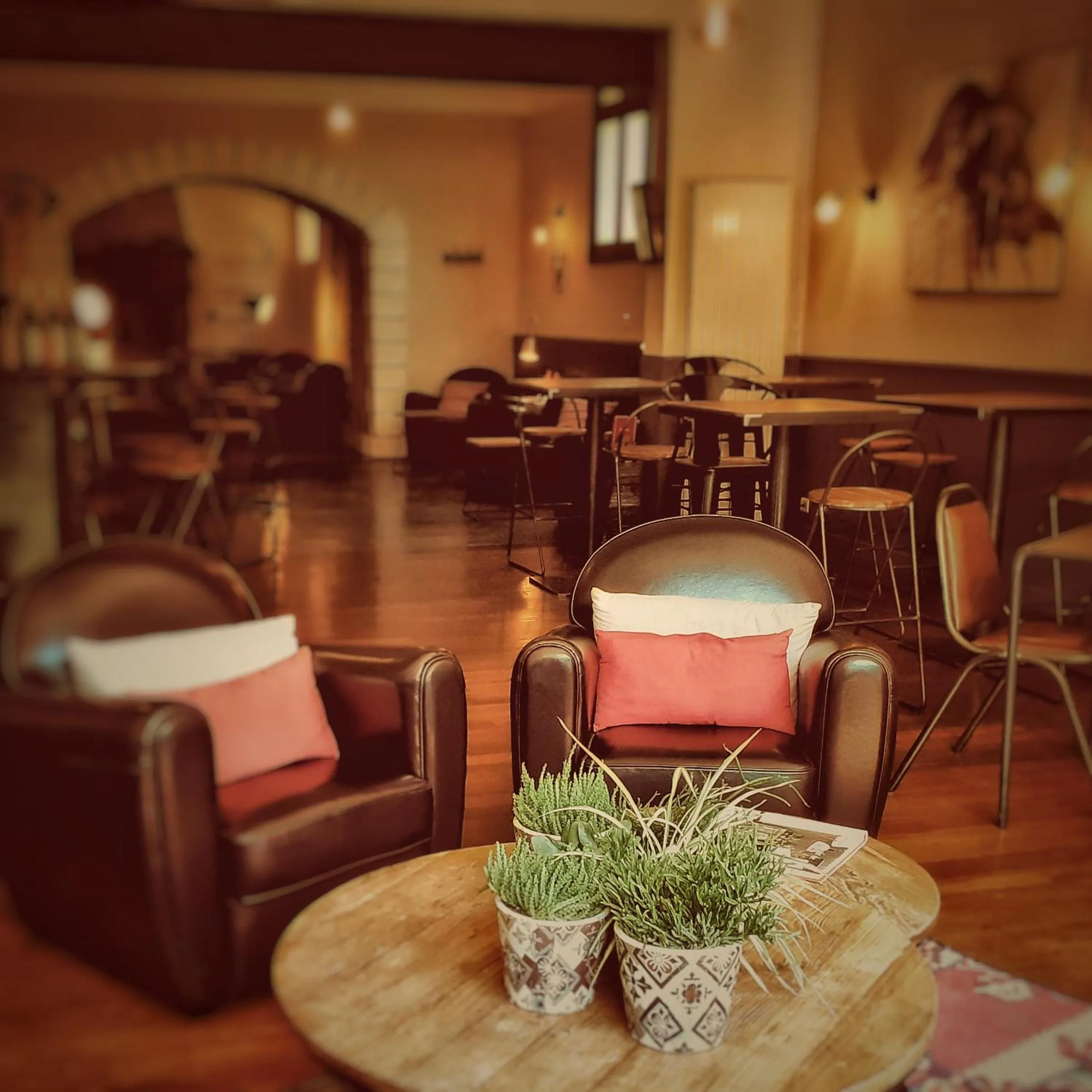 Restaurant/places to eat in L'Instant Sévigné