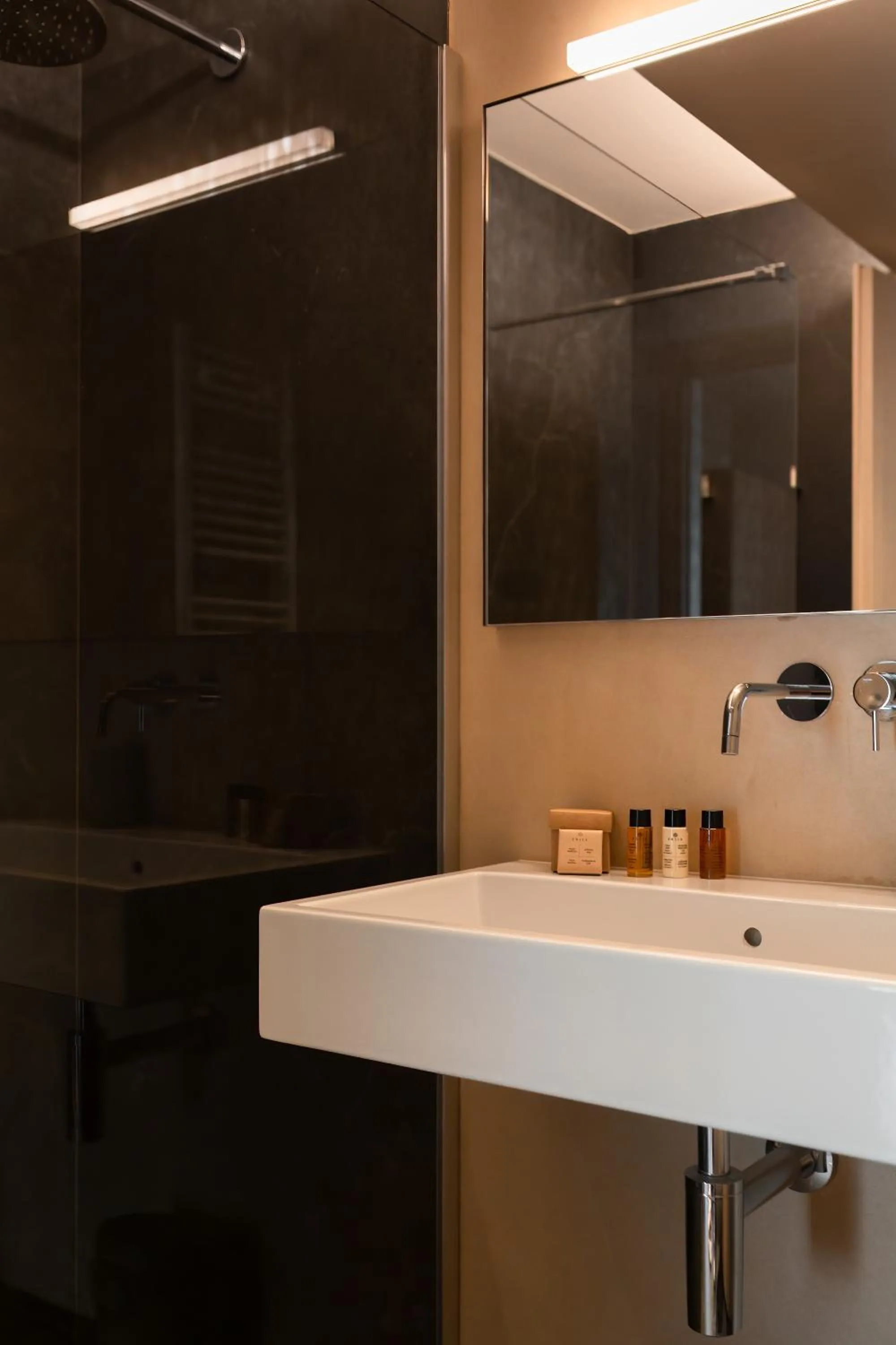 Bathroom in Hotel Olivedo