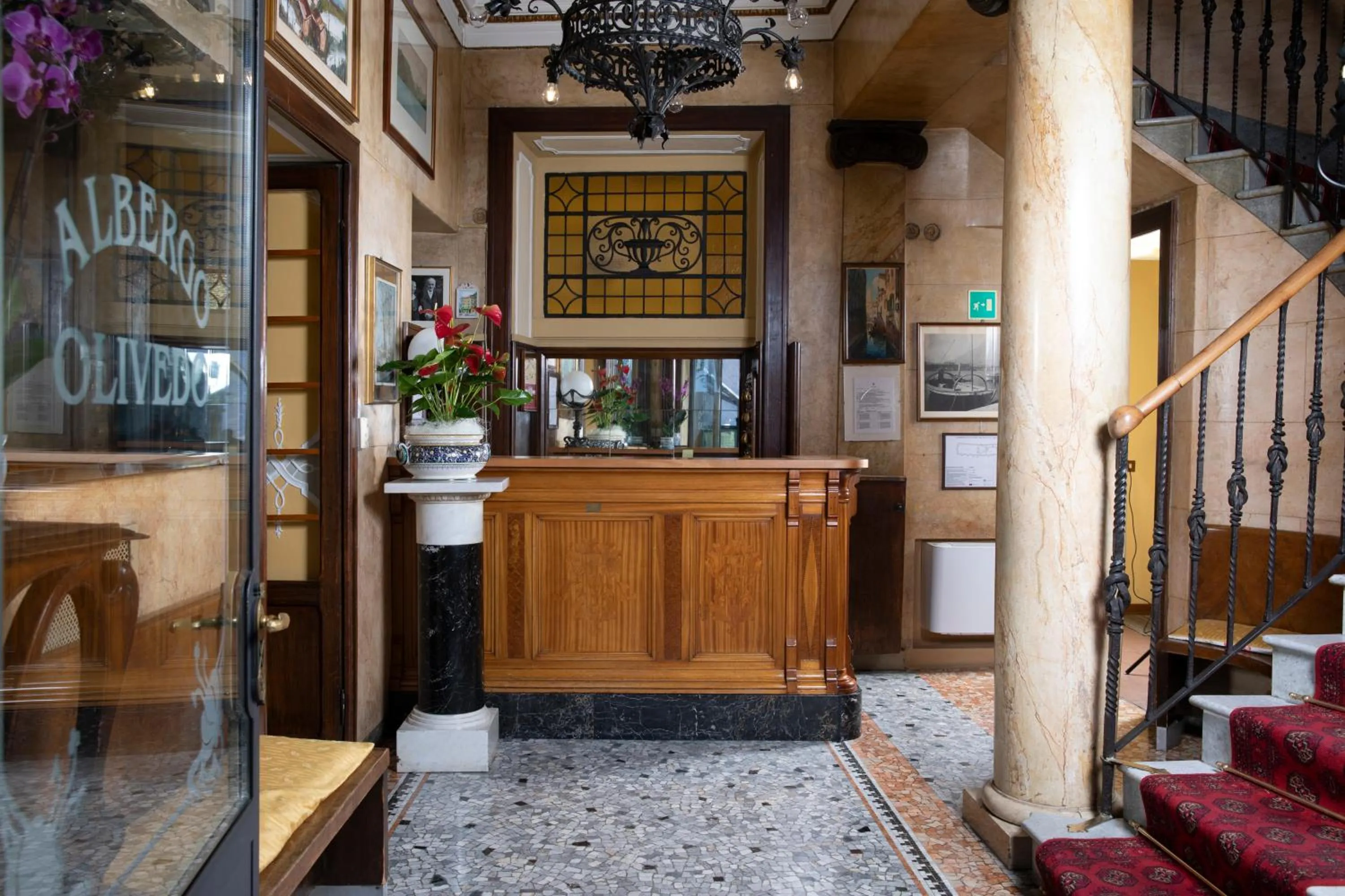 Facade/entrance in Hotel Olivedo