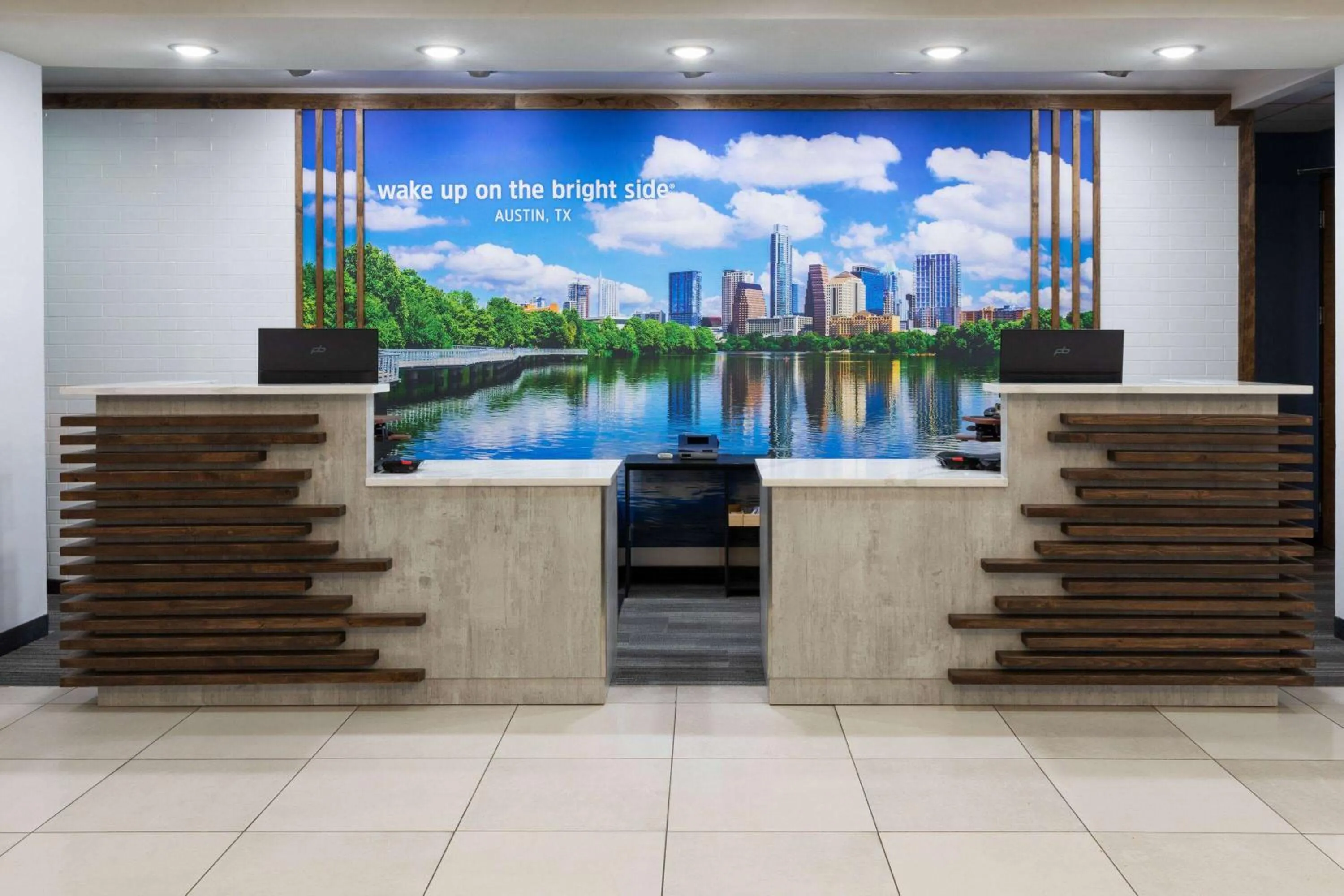 Lobby or reception in La Quinta by Wyndham Austin NW/Lakeline Mall