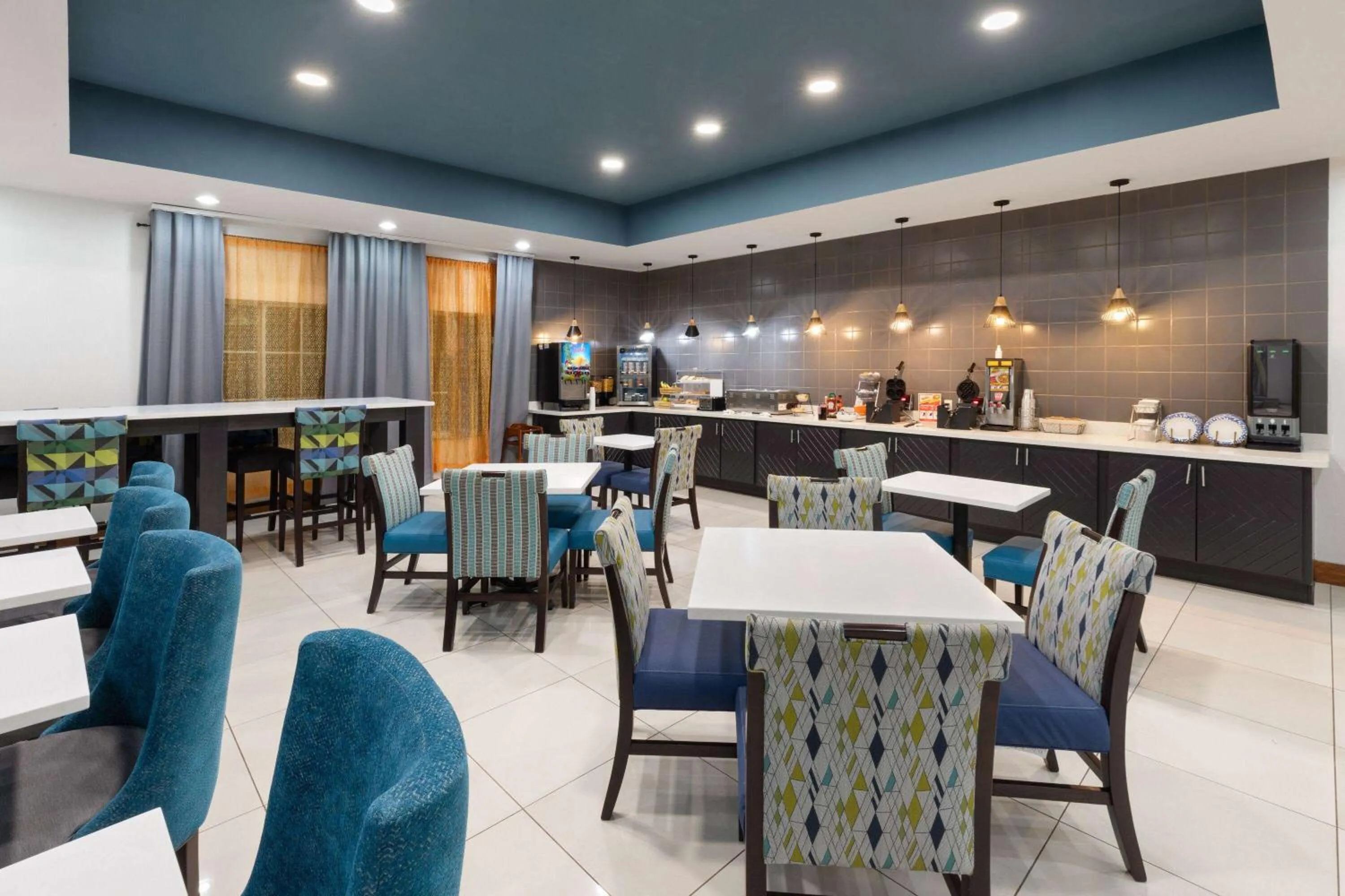 Breakfast in La Quinta by Wyndham Austin NW/Lakeline Mall