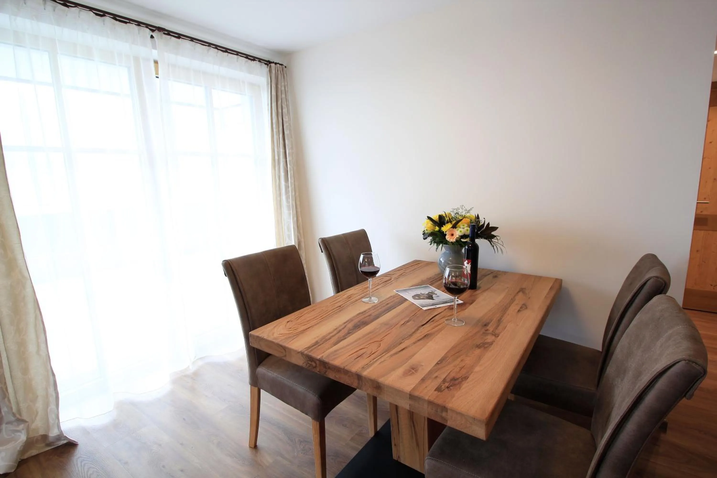Dining area in Pension Tannenhof
