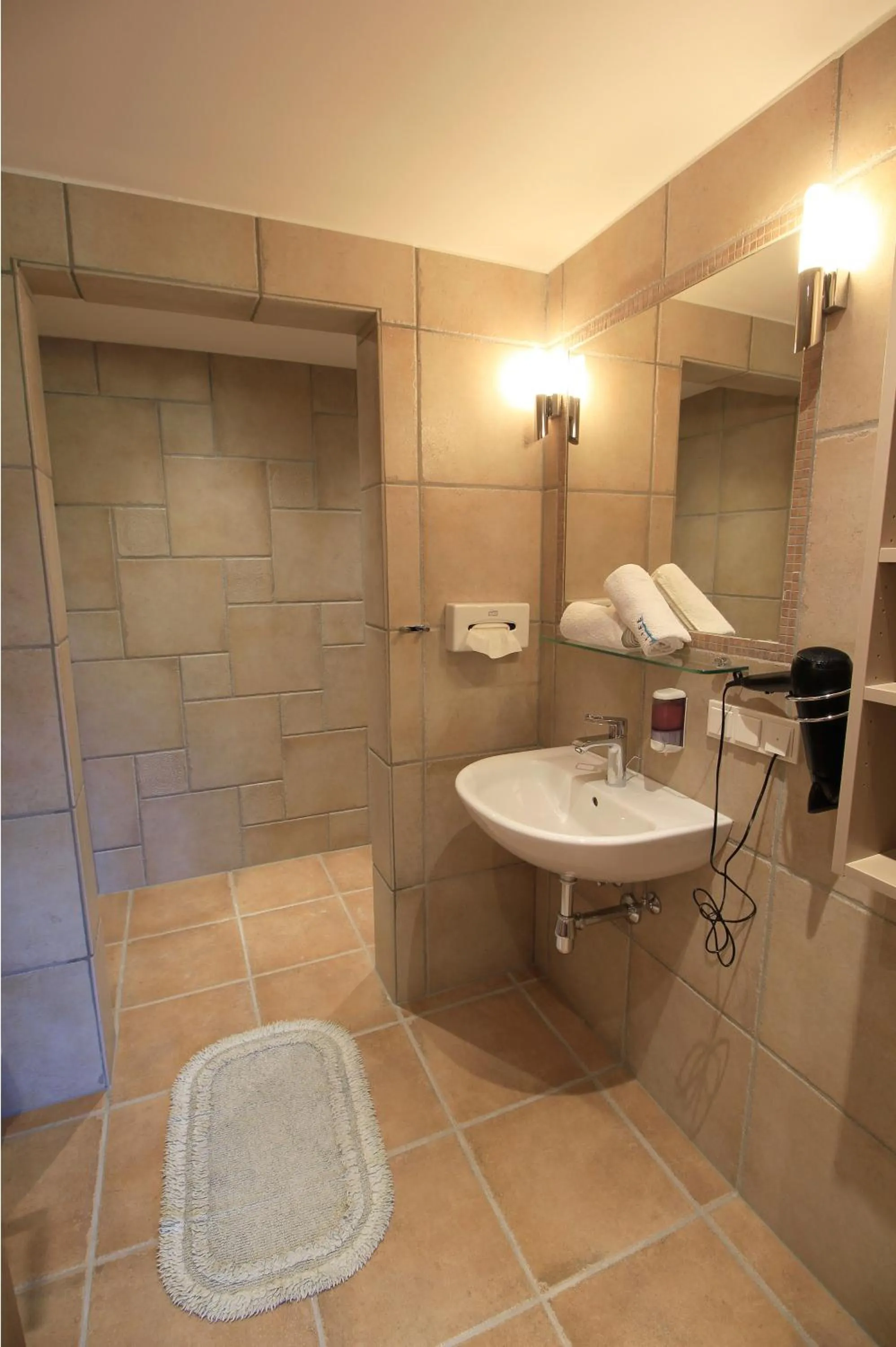 Shower in Pension Tannenhof