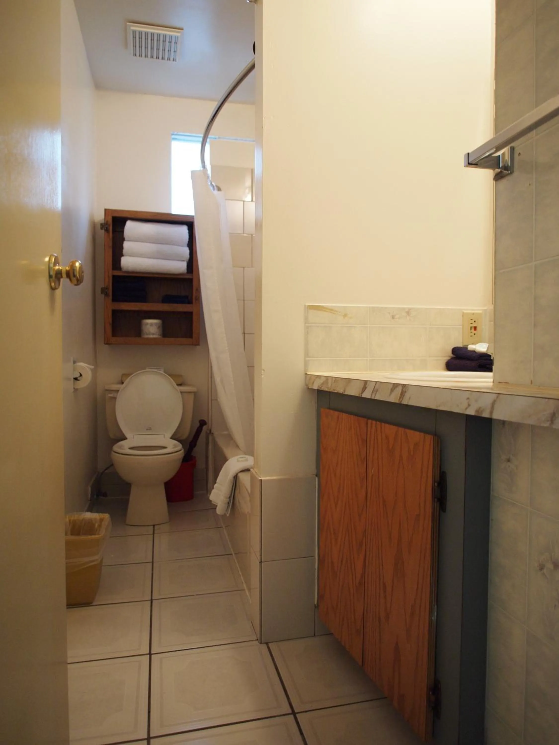 Bathroom in Whale's Tail Guest Suites