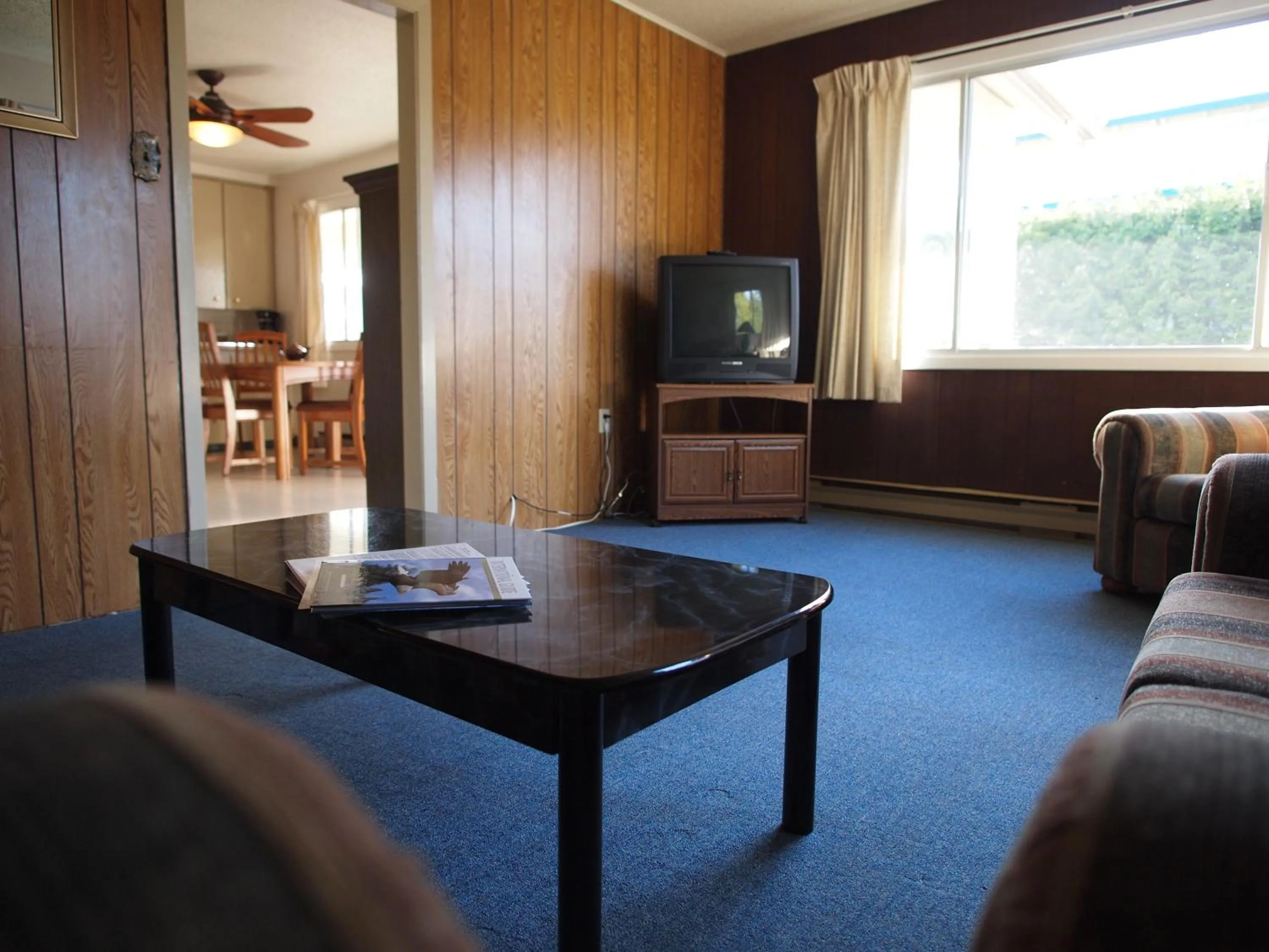 Living room in Whale's Tail Guest Suites