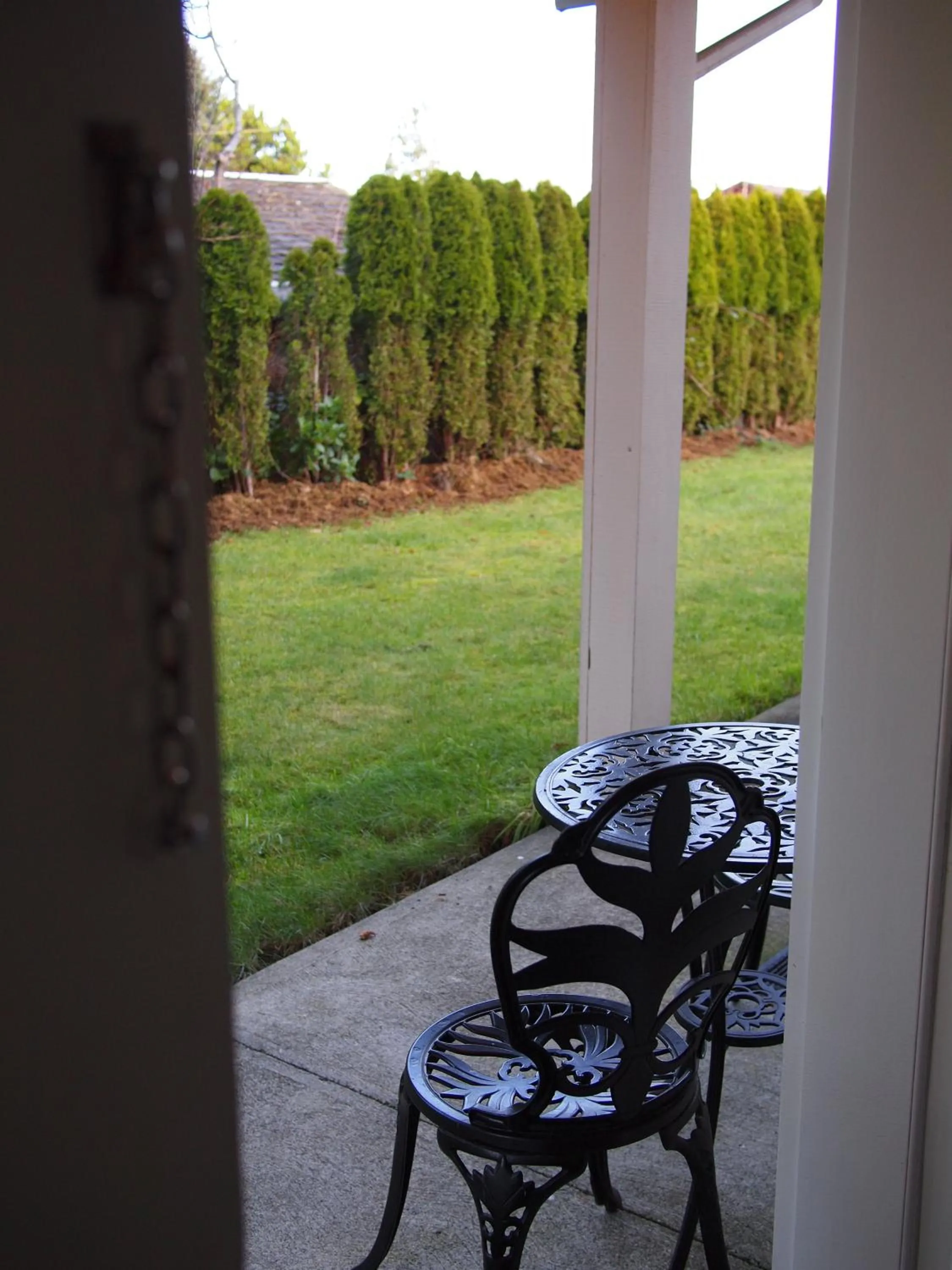 Garden view in Whale's Tail Guest Suites