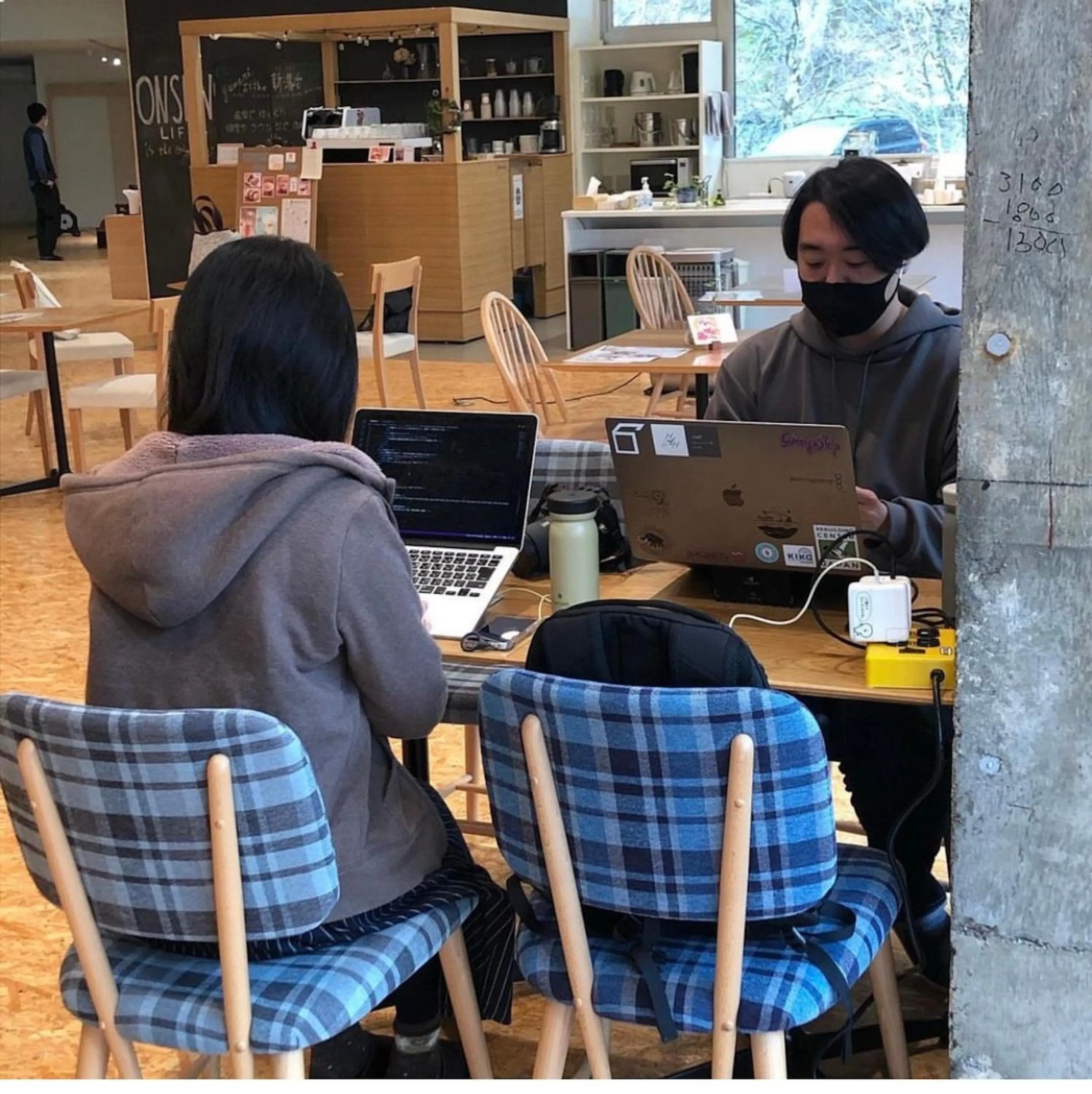 Lounge or bar in YUMORI ONSEN HOSTEL