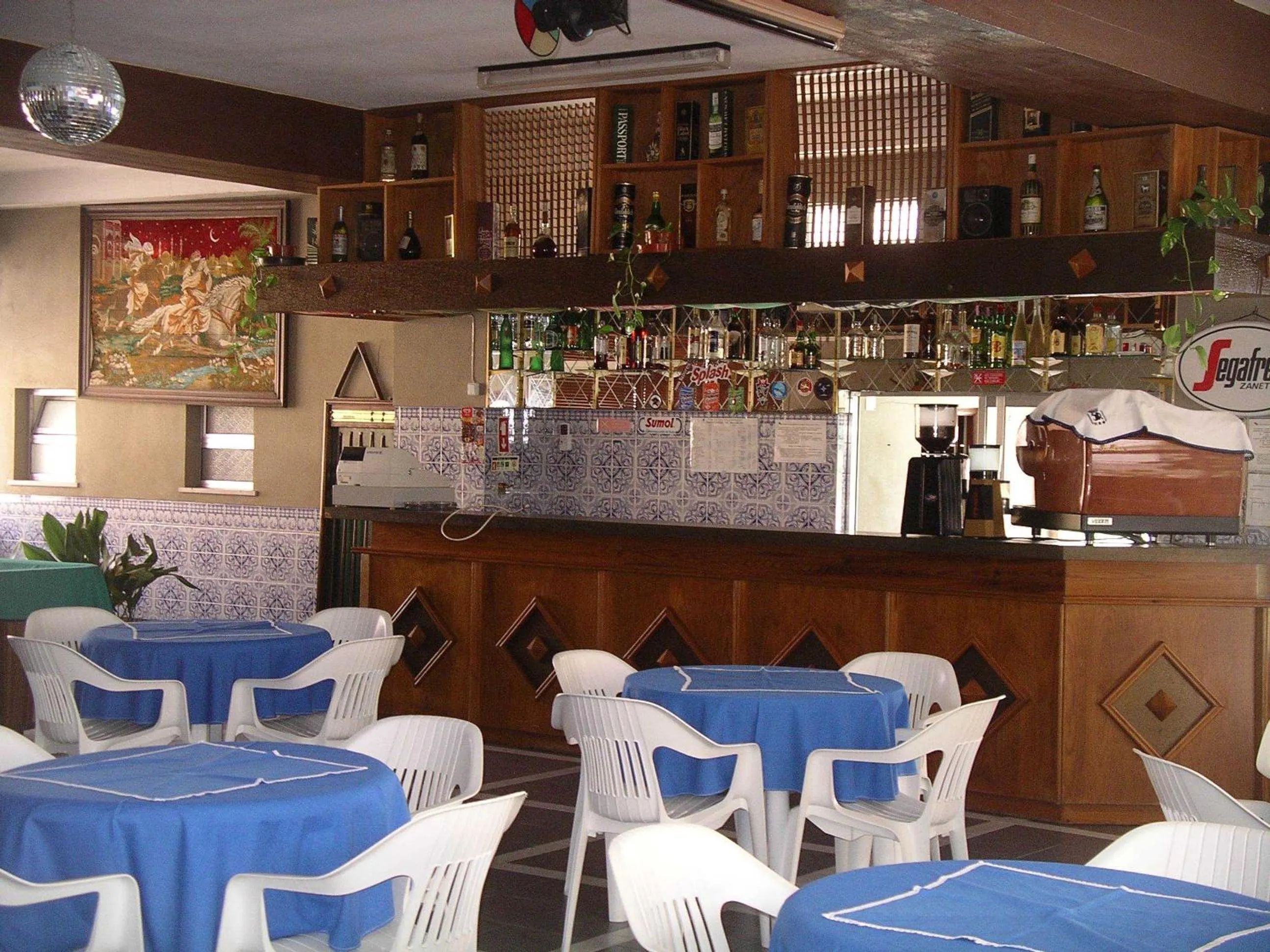Restaurant/places to eat in Hotel Santa Rita