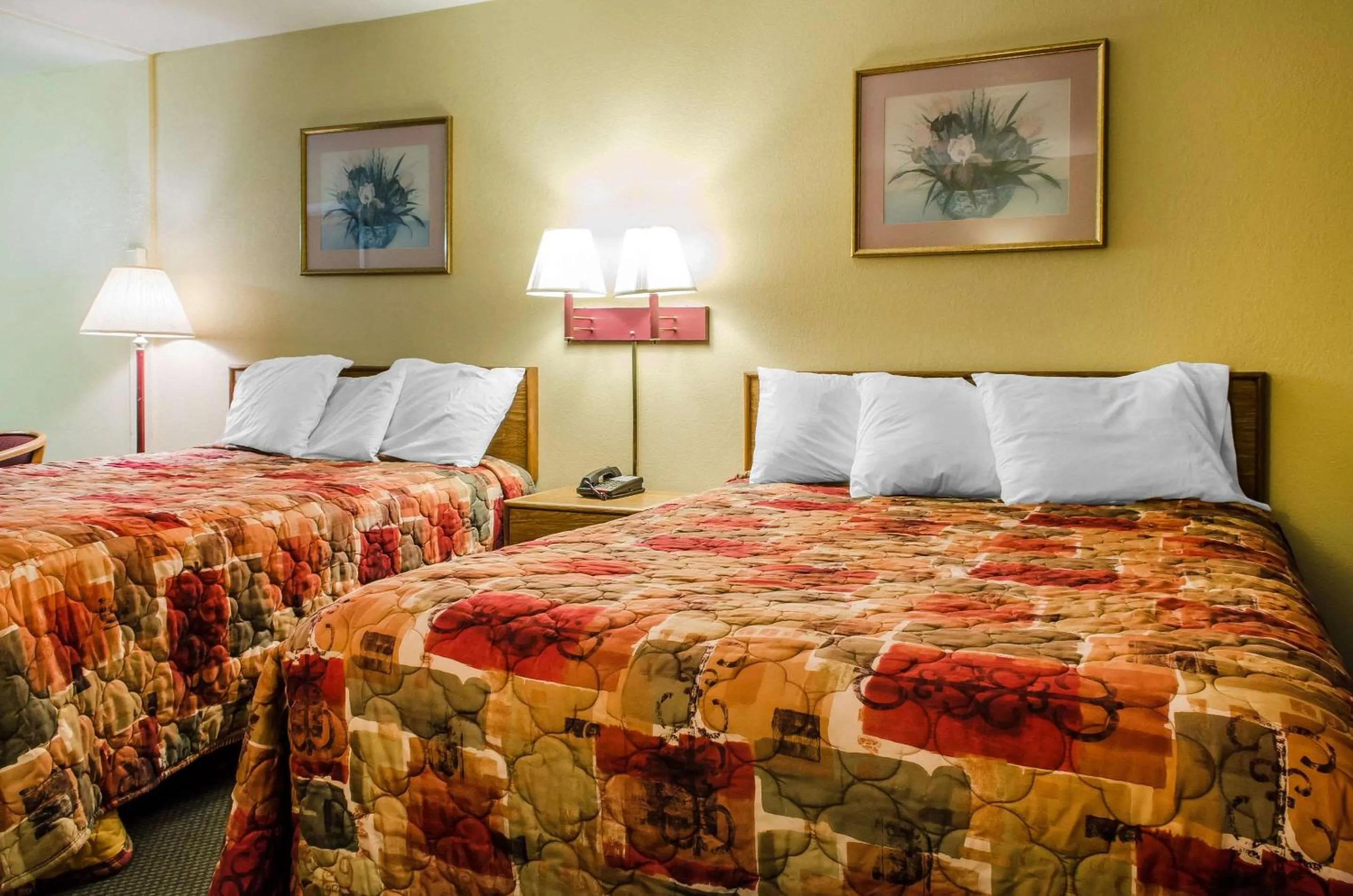 Photo of the whole room, Bed in Relax Inn