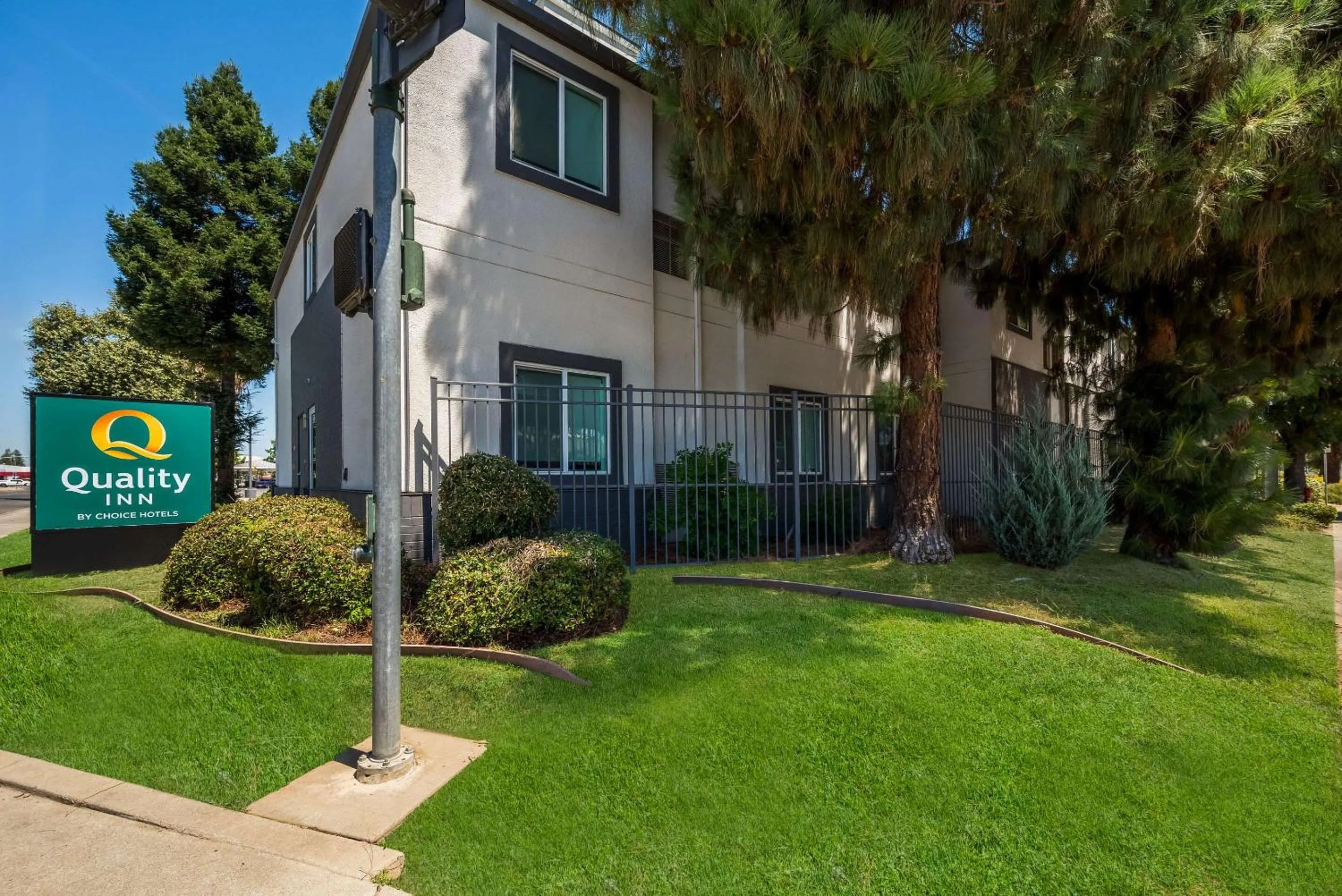 Property building in Quality Inn Yuba City-Marysville