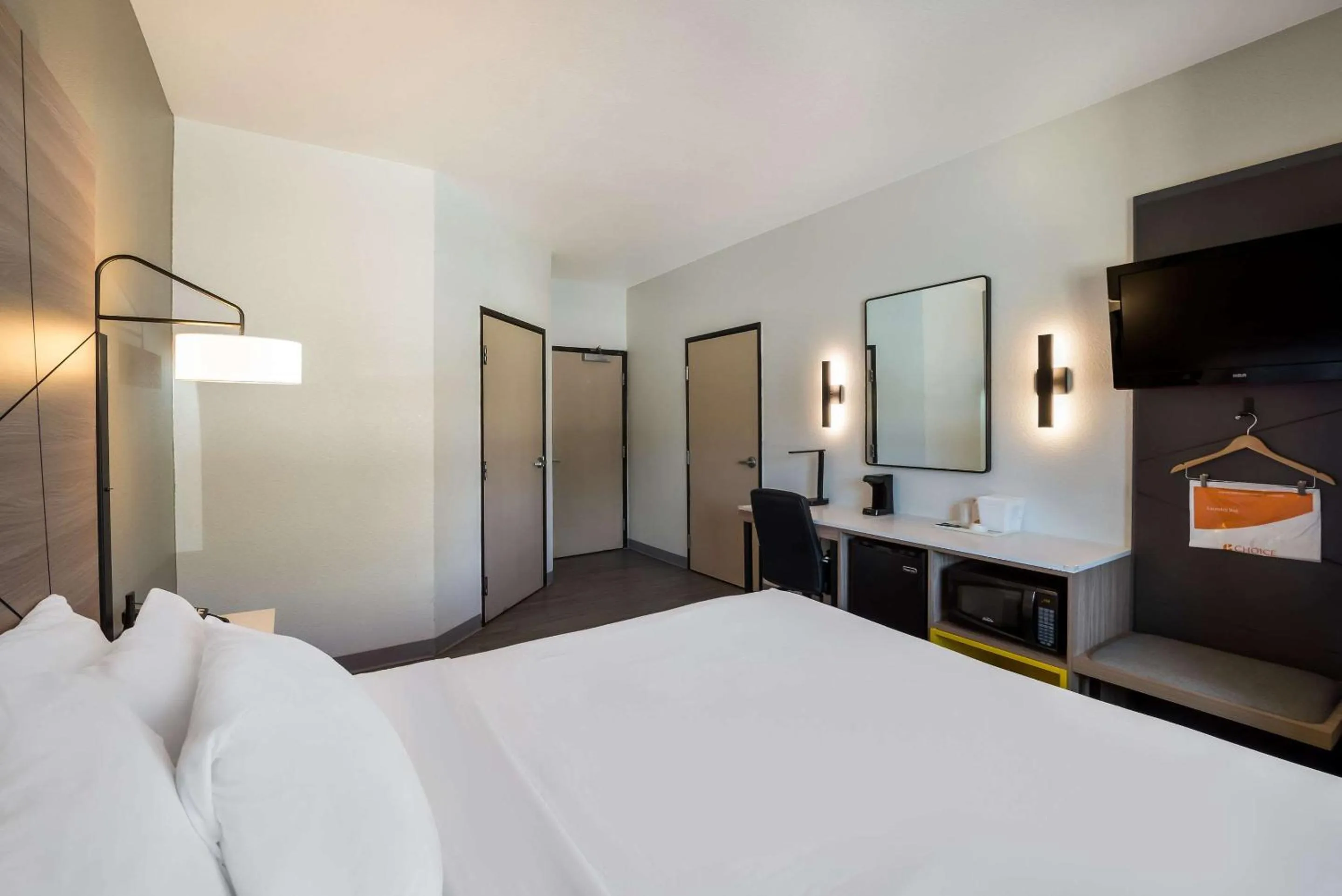 Bedroom, Bed in Quality Inn Yuba City-Marysville