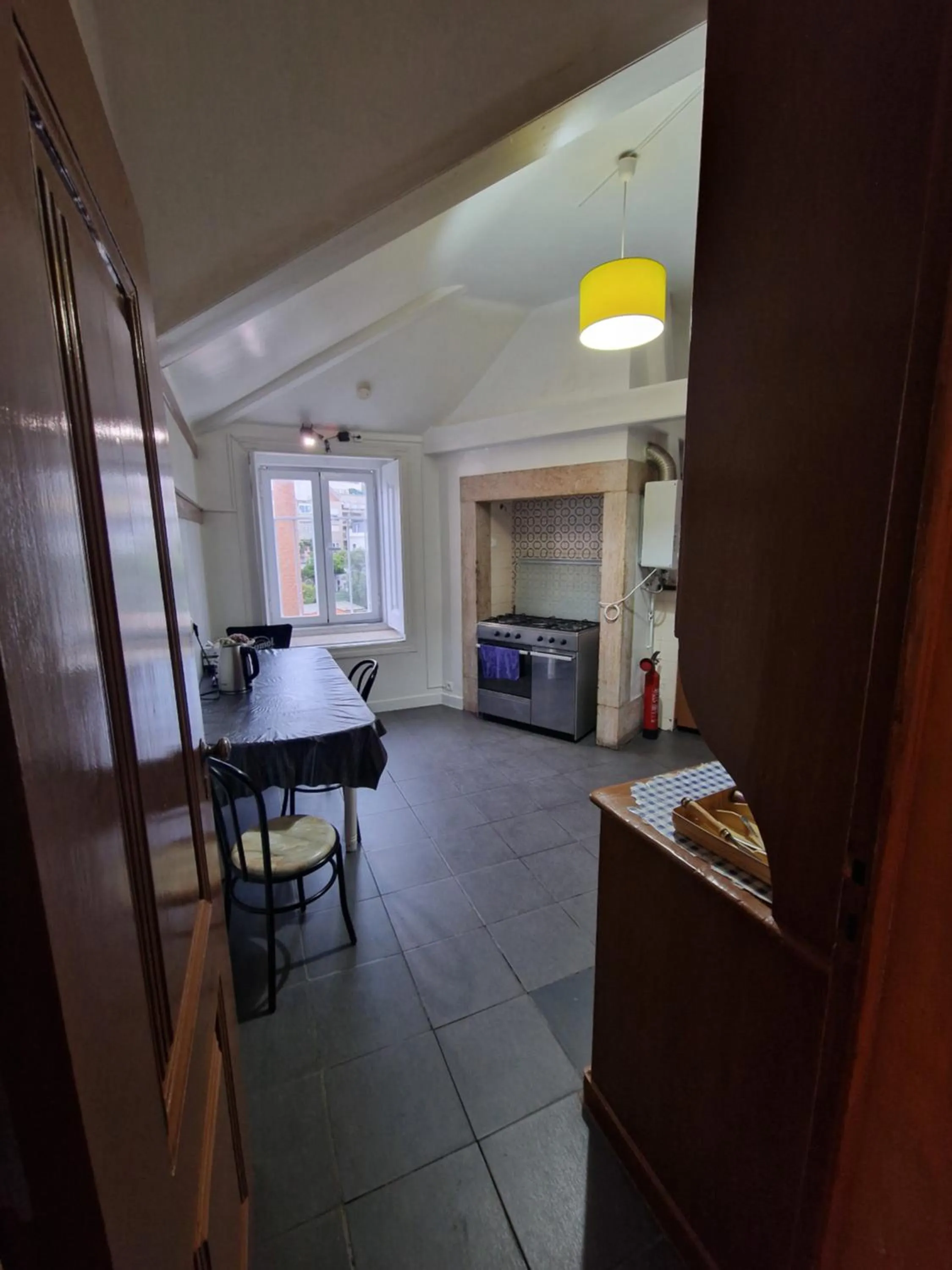 Kitchen or kitchenette in Alojamento Local Private Accommodation