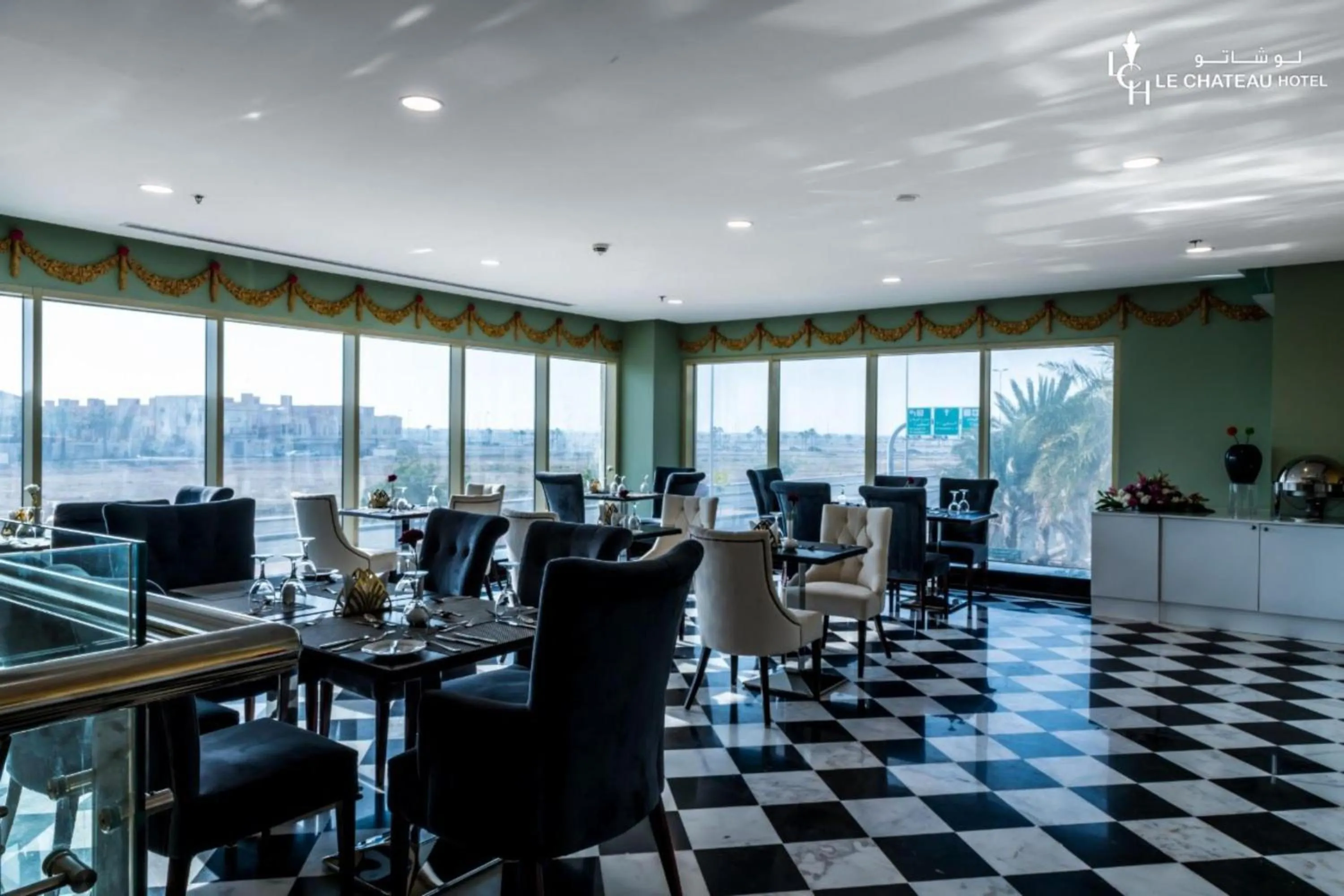 Restaurant/places to eat in LeChateau Boutique Hotel