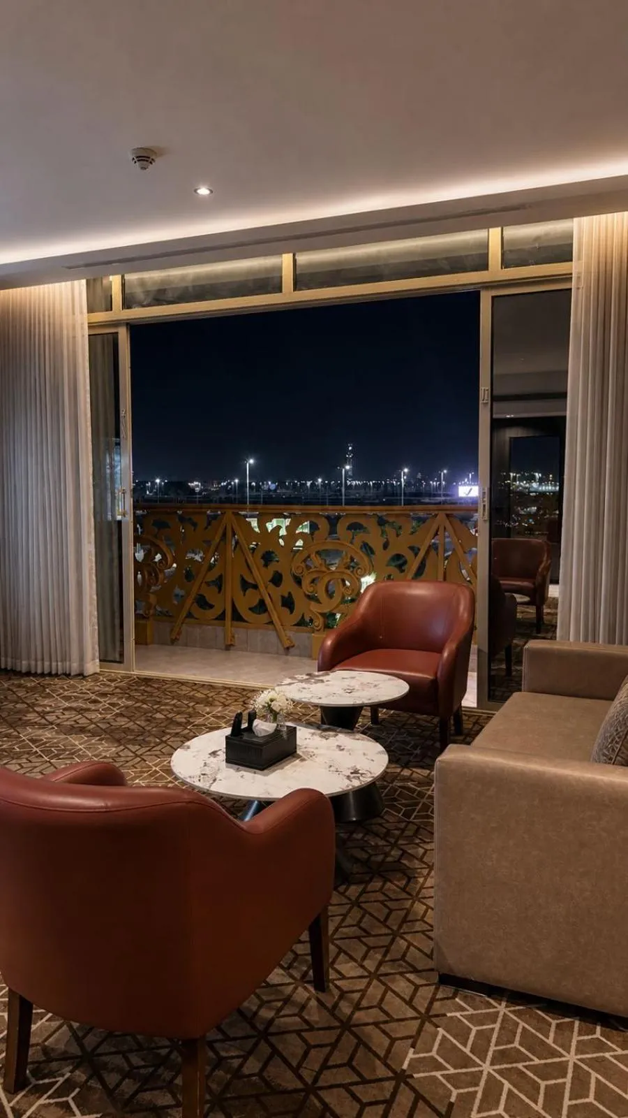 LeChateau Boutique Hotel