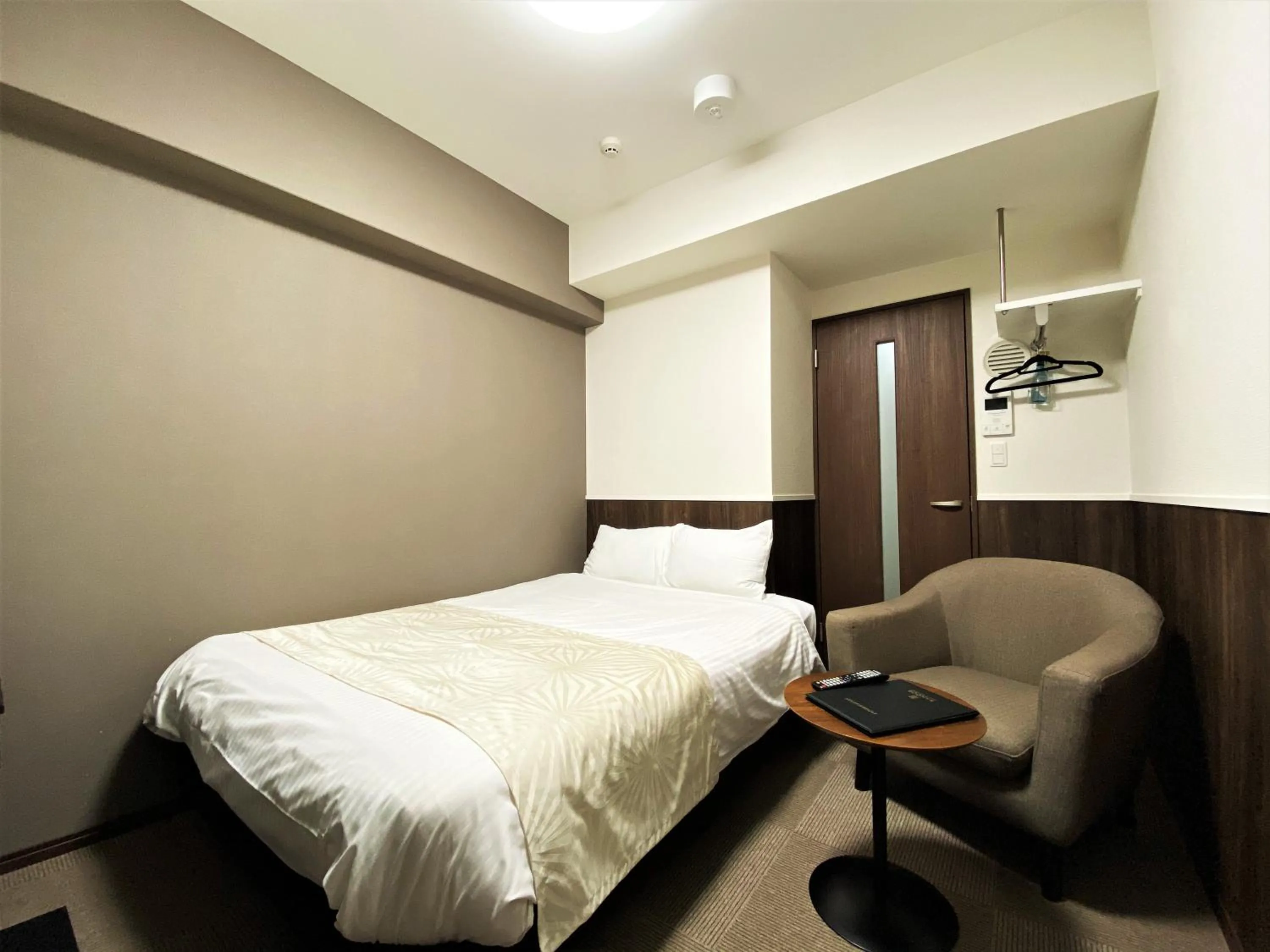 Photo of the whole room, Bed in Randor Hotel Fukuoka