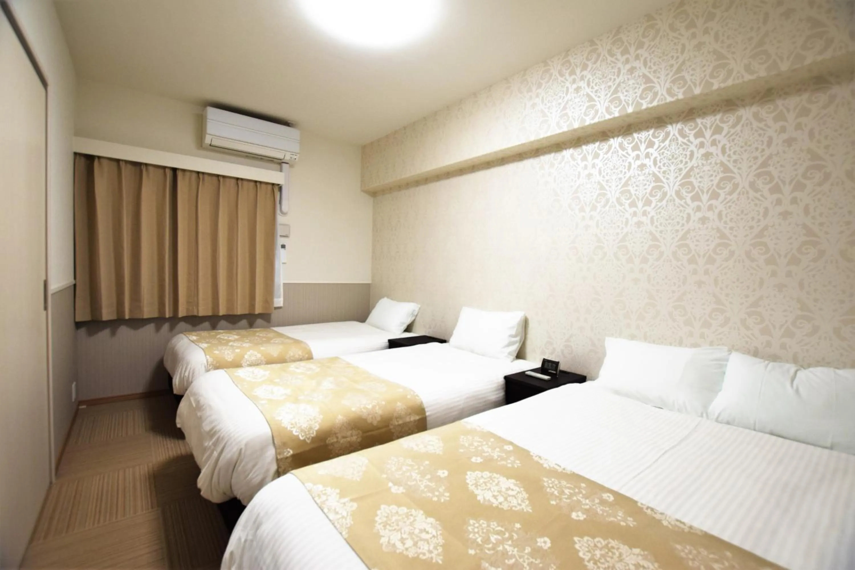 Bed in Randor Hotel Fukuoka
