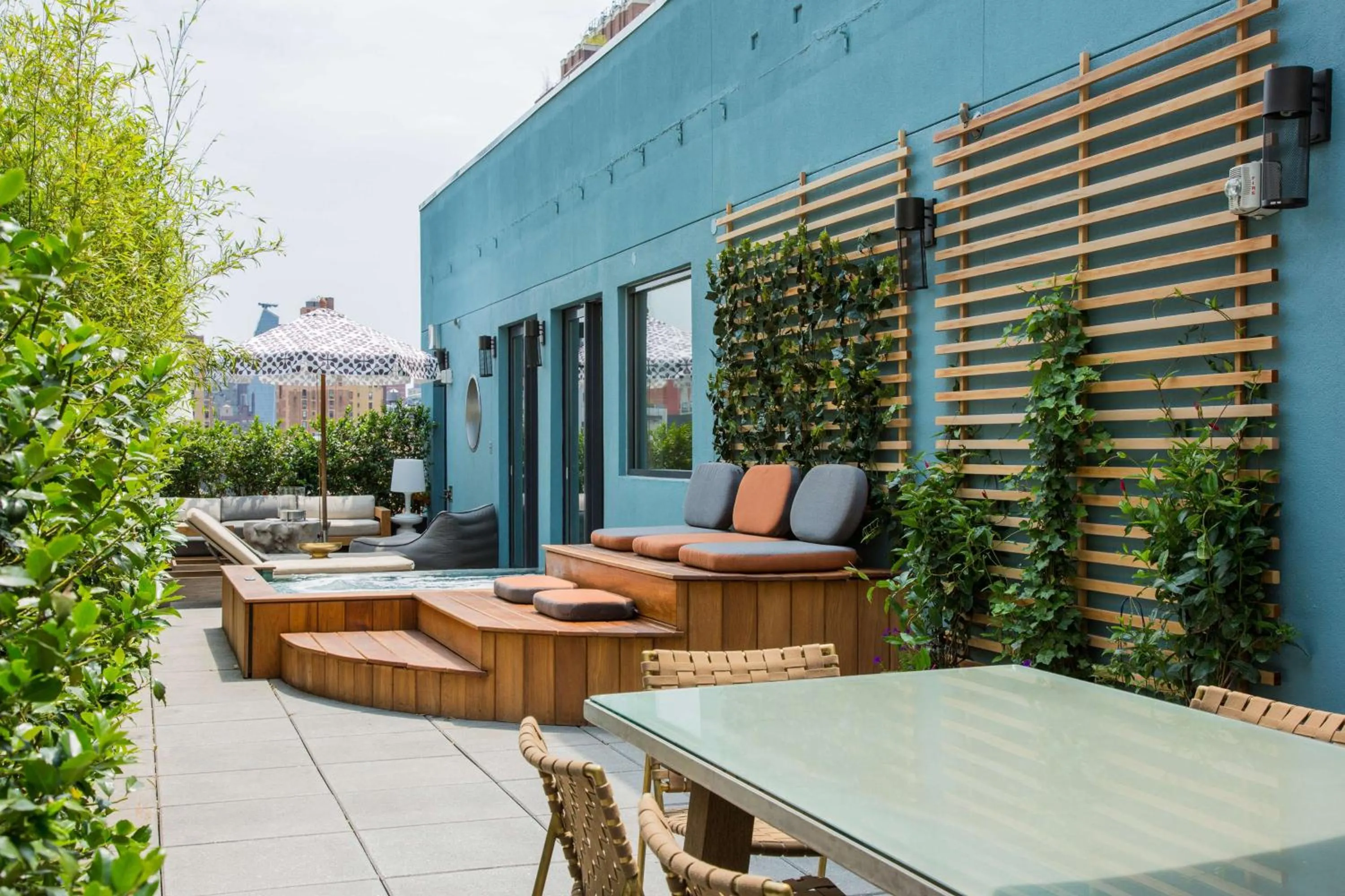 Photo of the whole room in Dream Downtown, by Hyatt