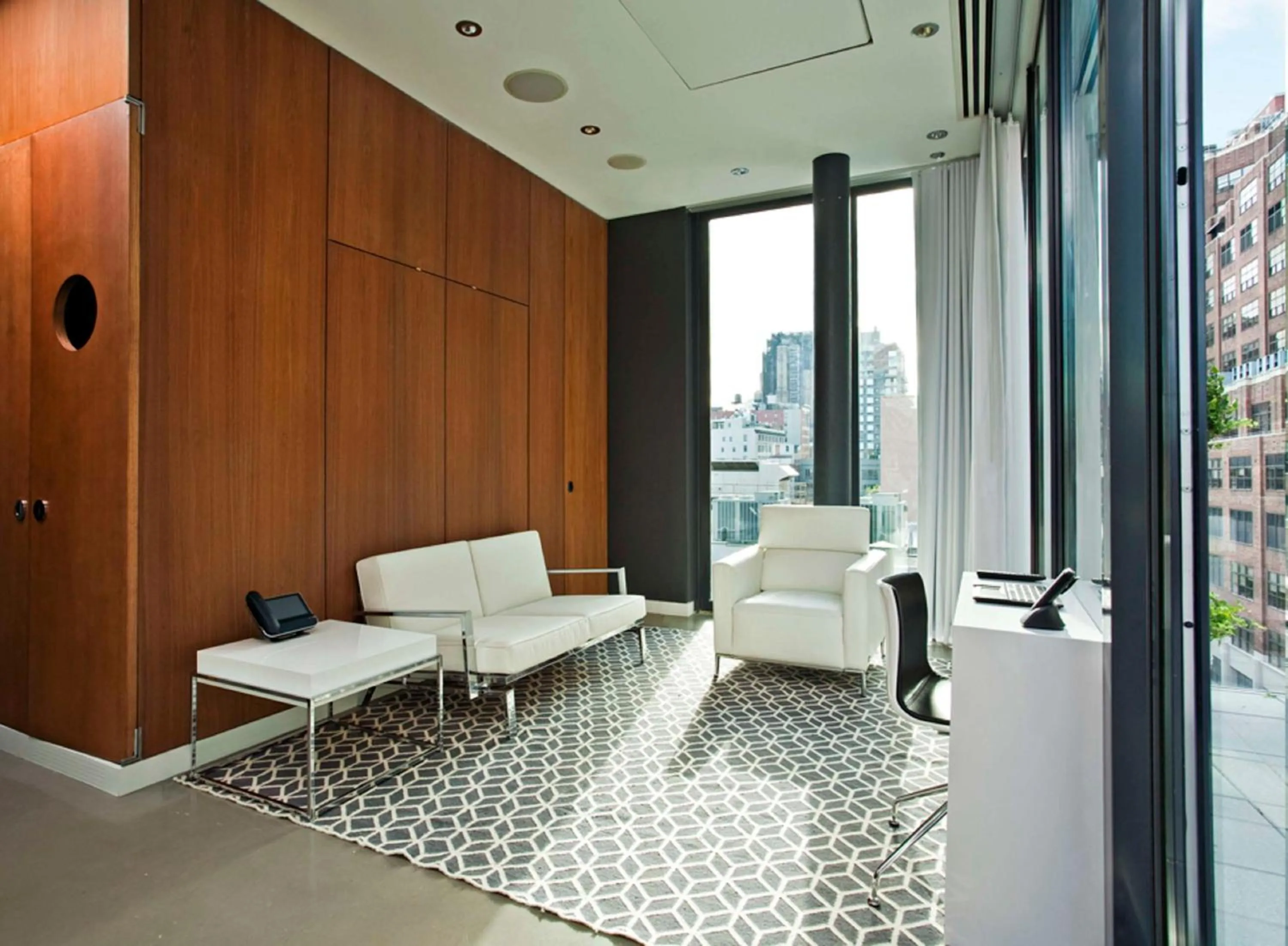 Photo of the whole room in Dream Downtown, by Hyatt