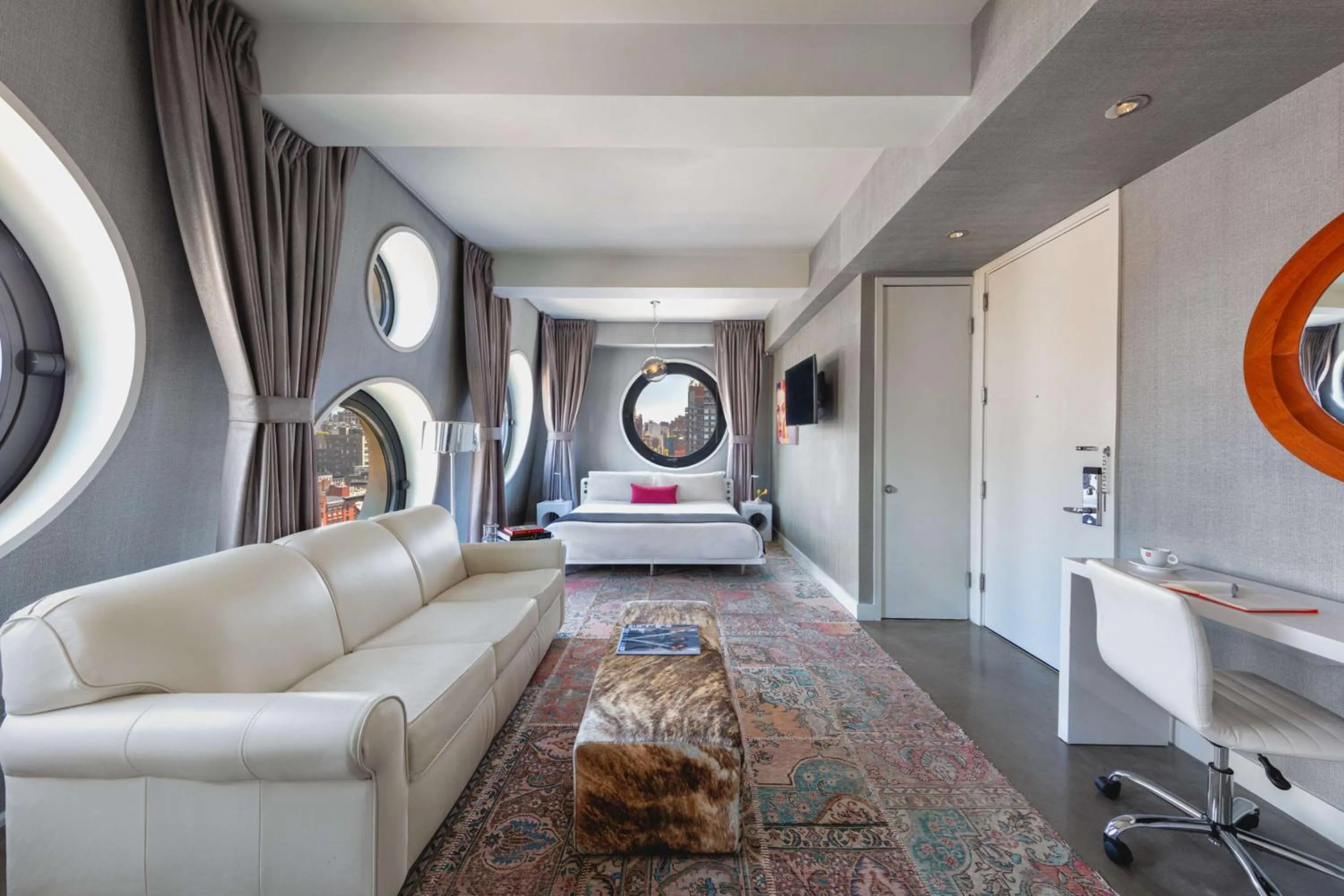 Bedroom in Dream Downtown, by Hyatt