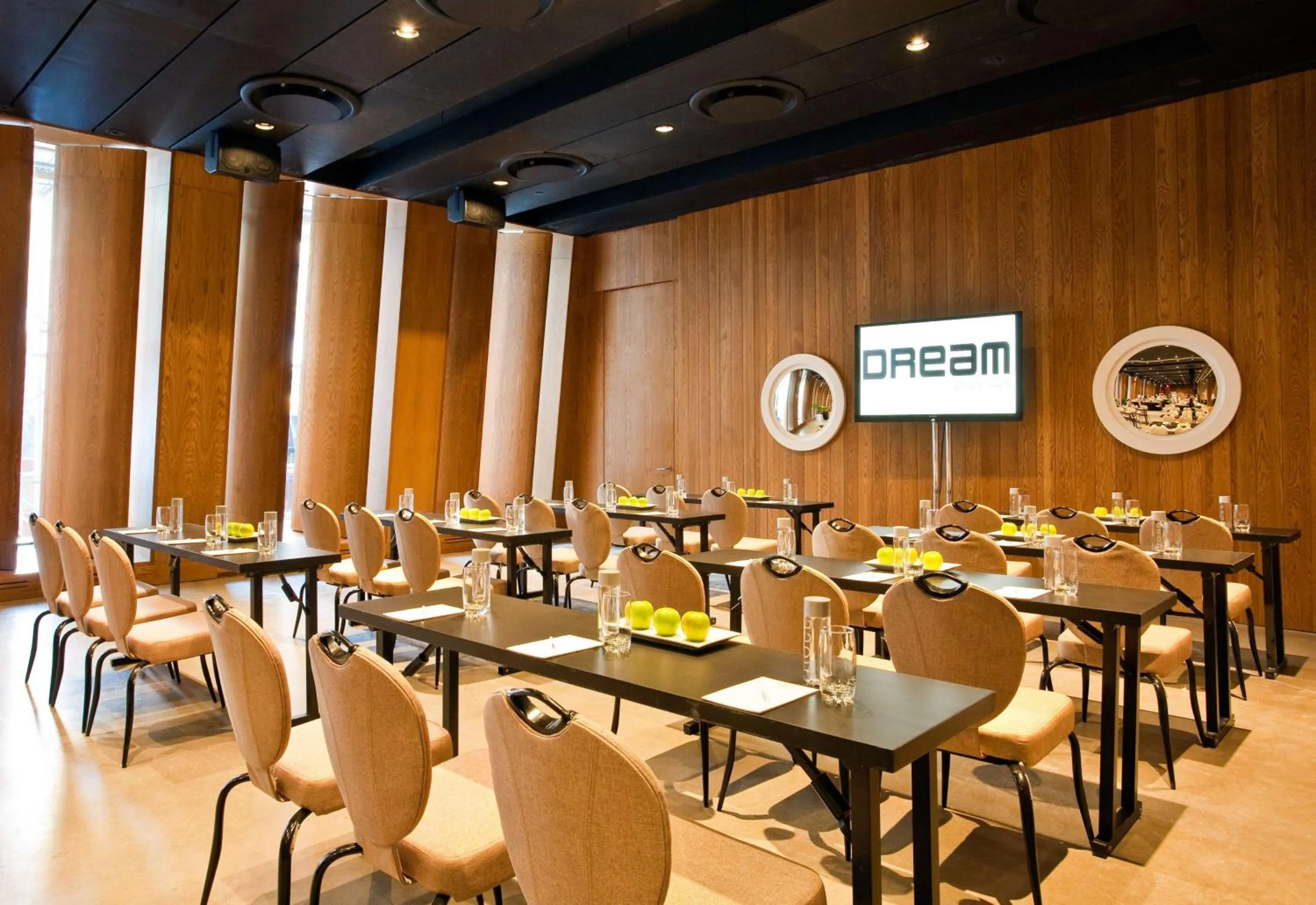 Meeting/conference room in Dream Downtown, by Hyatt