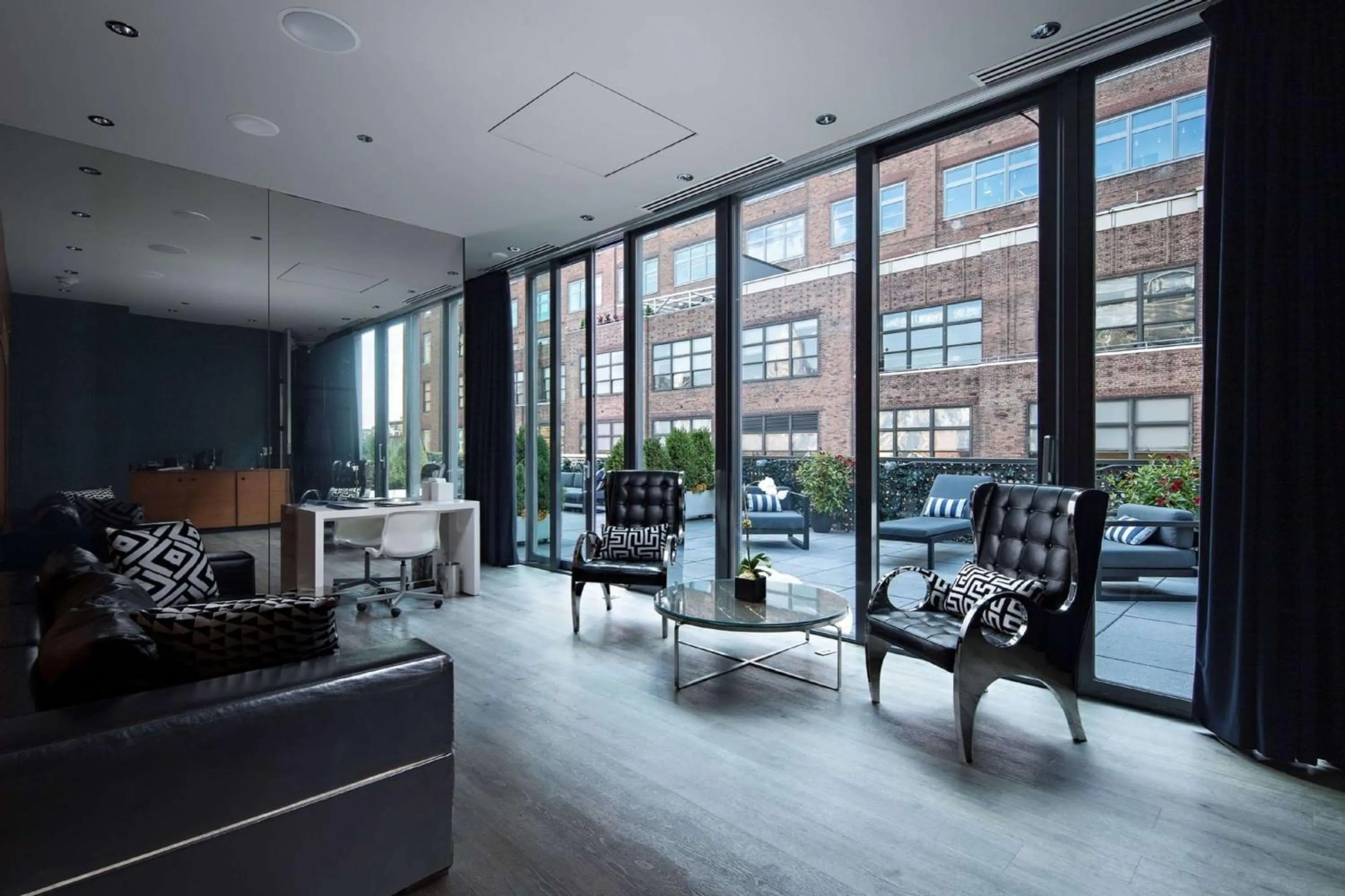 Photo of the whole room in Dream Downtown, by Hyatt