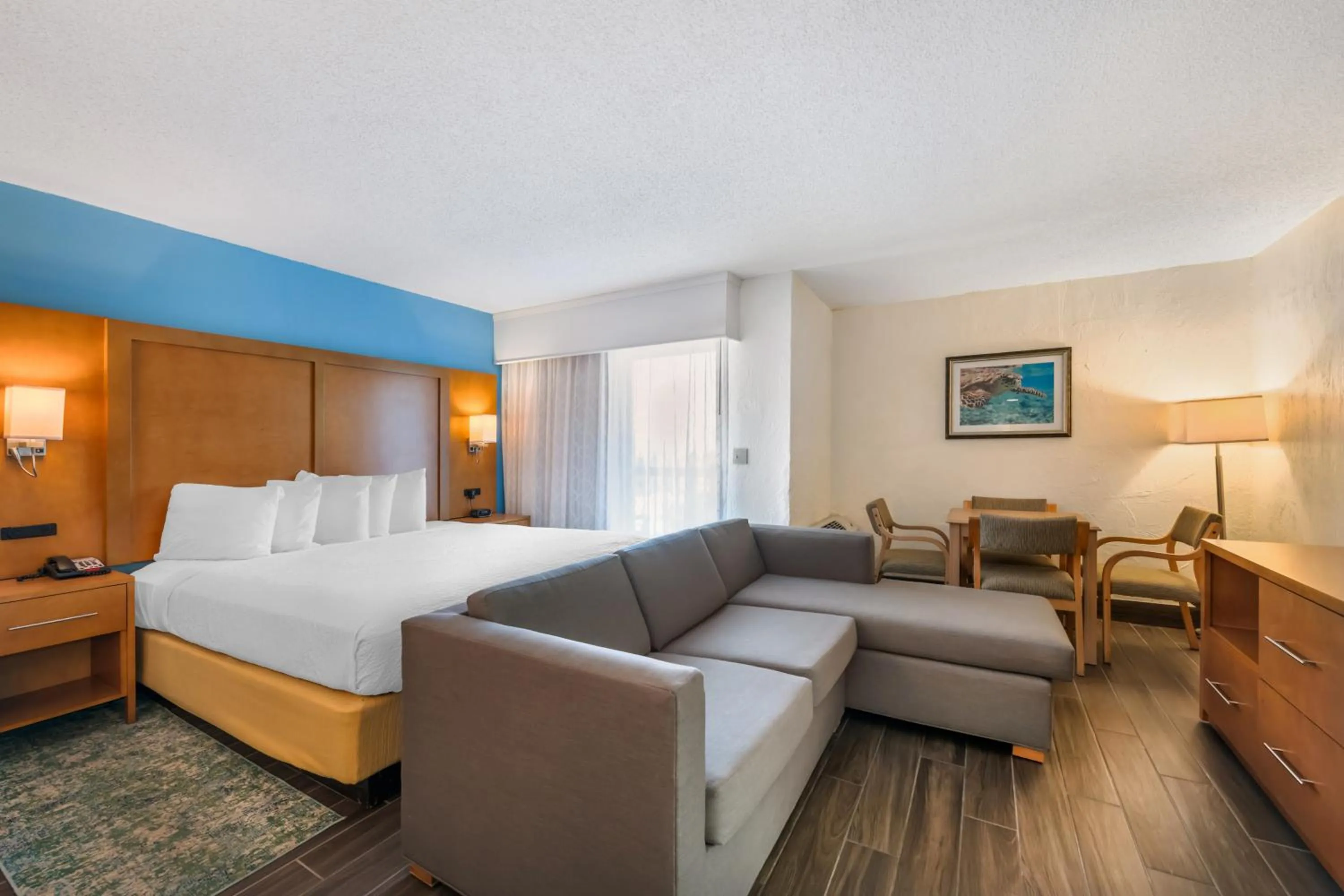 Photo of the whole room, Bed in Tropical Winds Resort Hotel