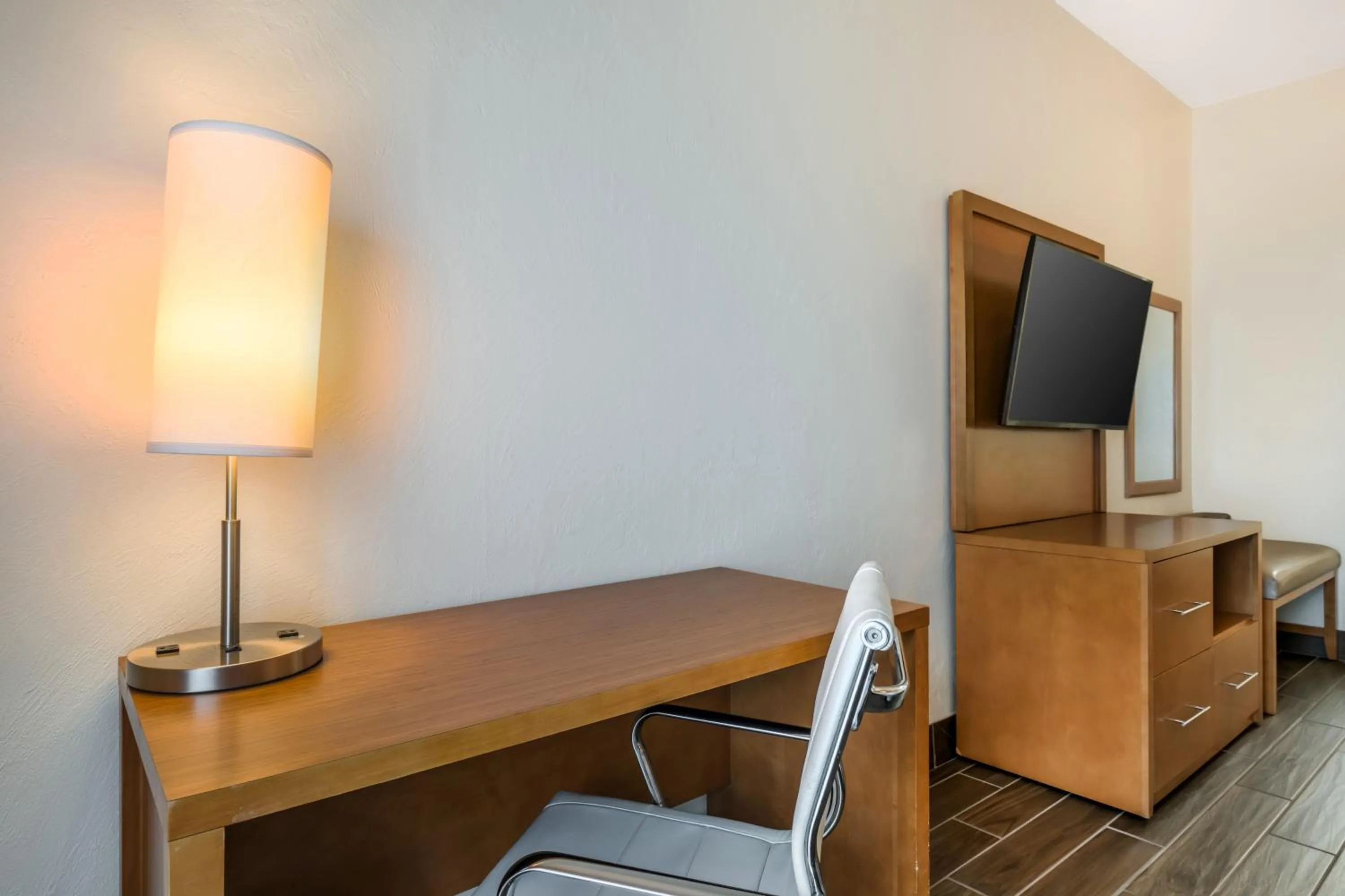 Tropical Winds Resort Hotel