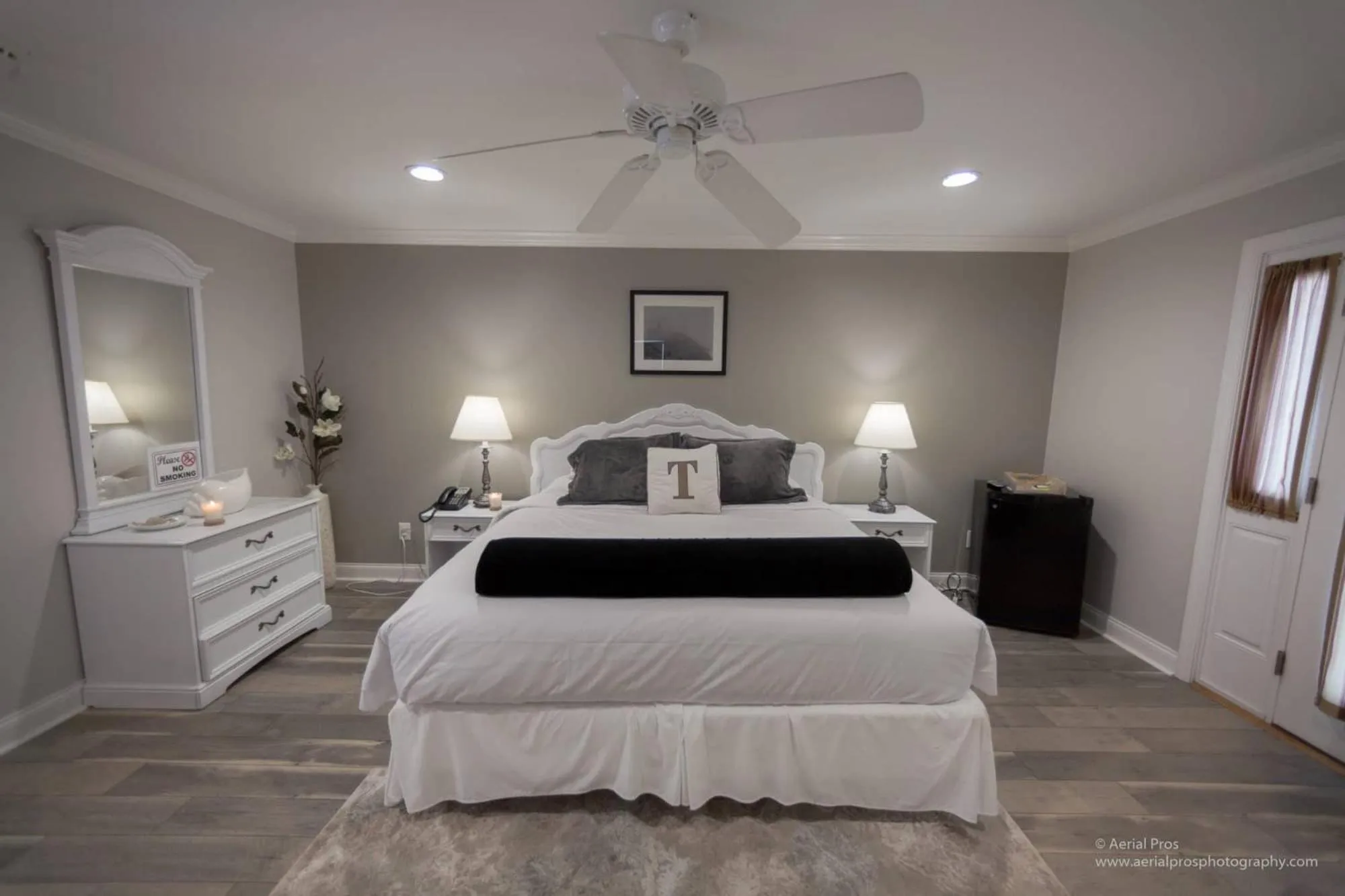 Balcony/Terrace, Bed in Kenny's Tipperary Inn