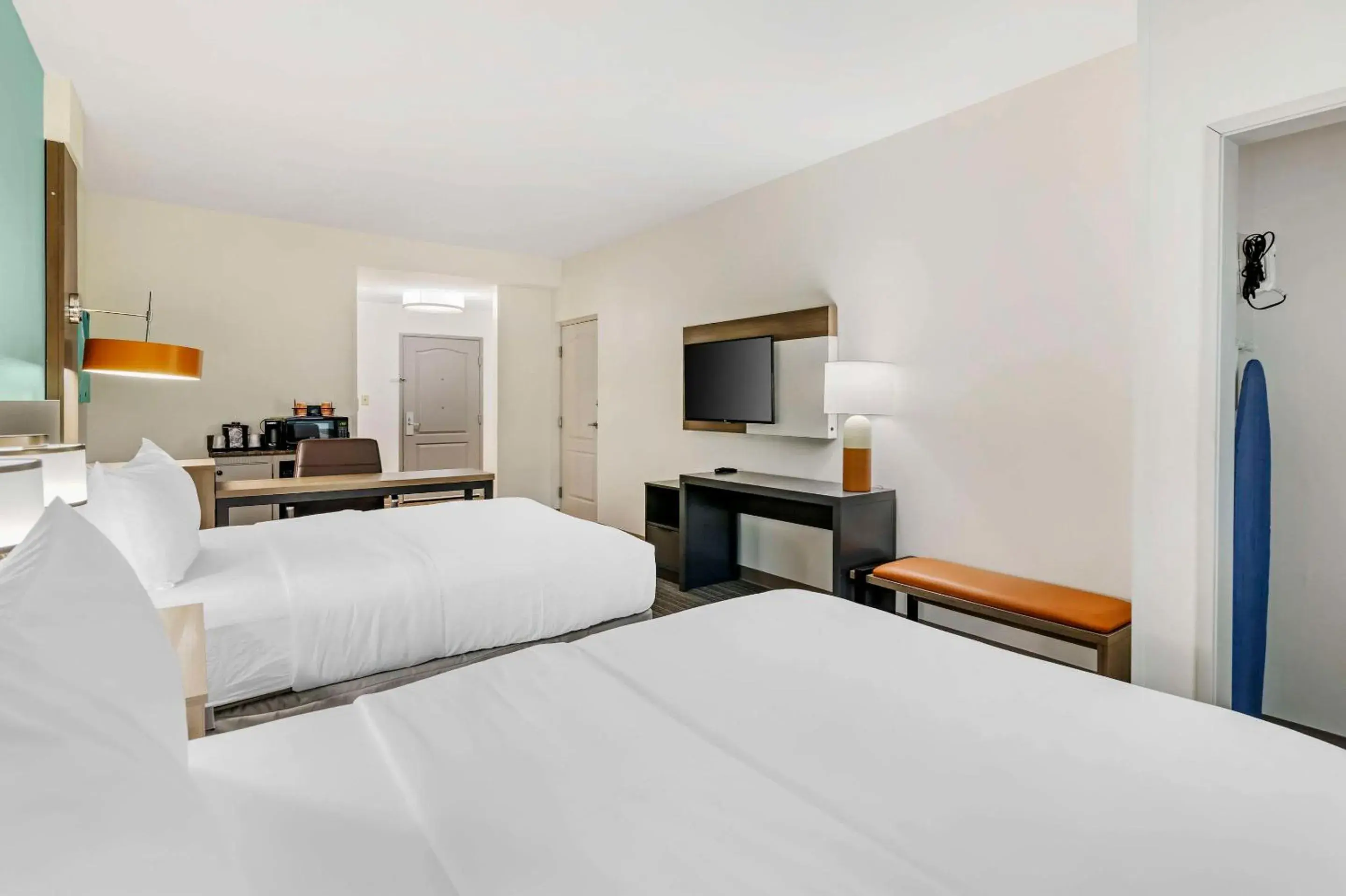 Bedroom, Bed in Comfort Suites Valdosta Mall Area Bedroom, Bed in Comfort Suites Valdosta Mall Area