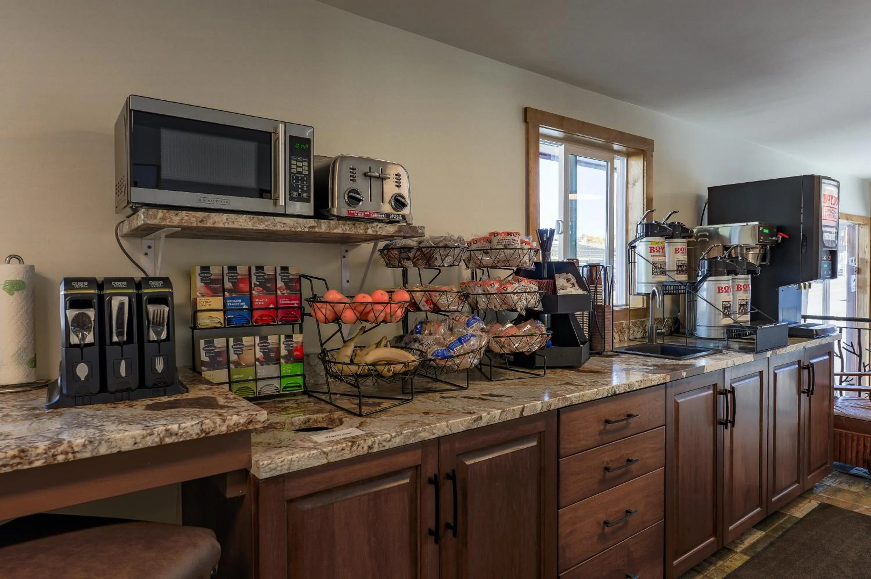 Coffee/tea facilities in Antler Inn