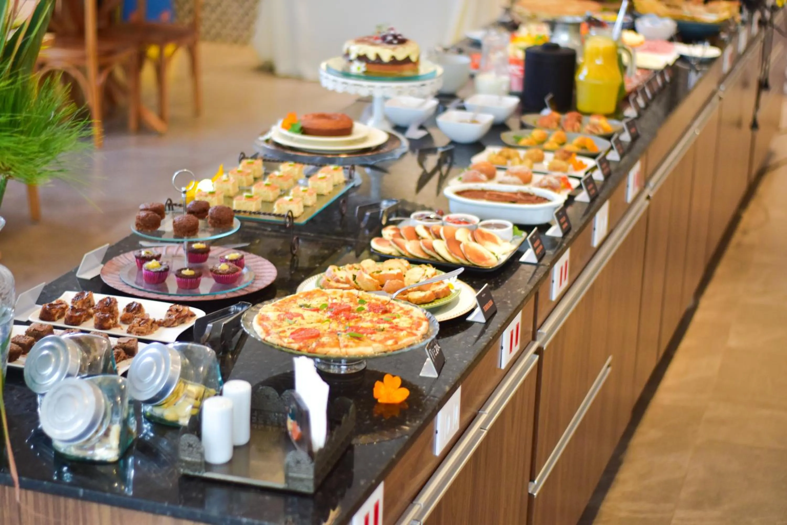 Restaurant/places to eat in Pousada Villa Alferes