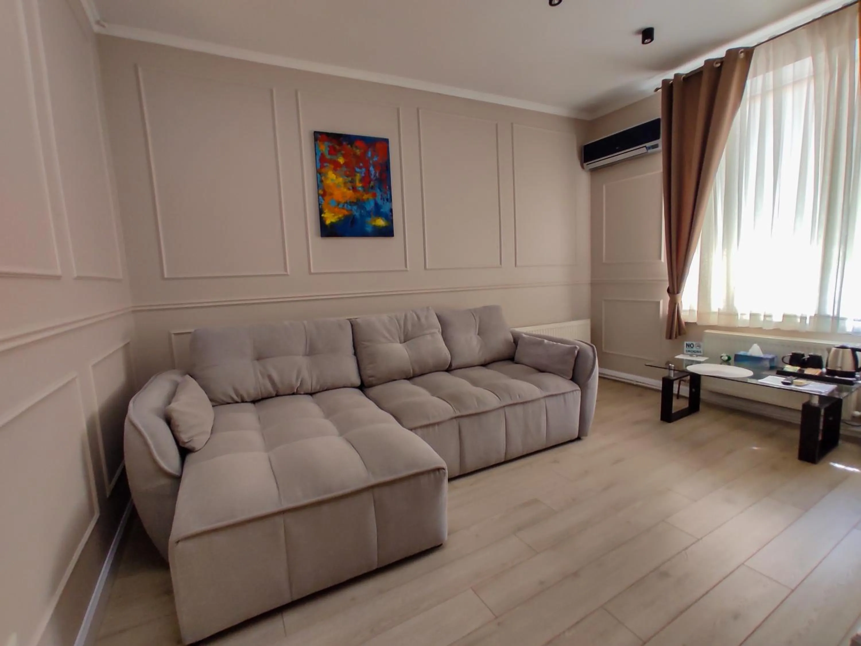 VIP Hotel