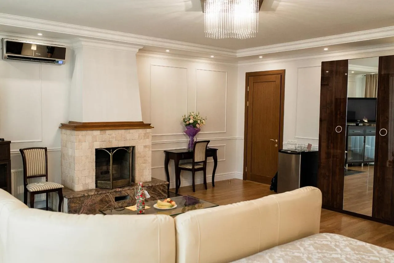 VIP Hotel