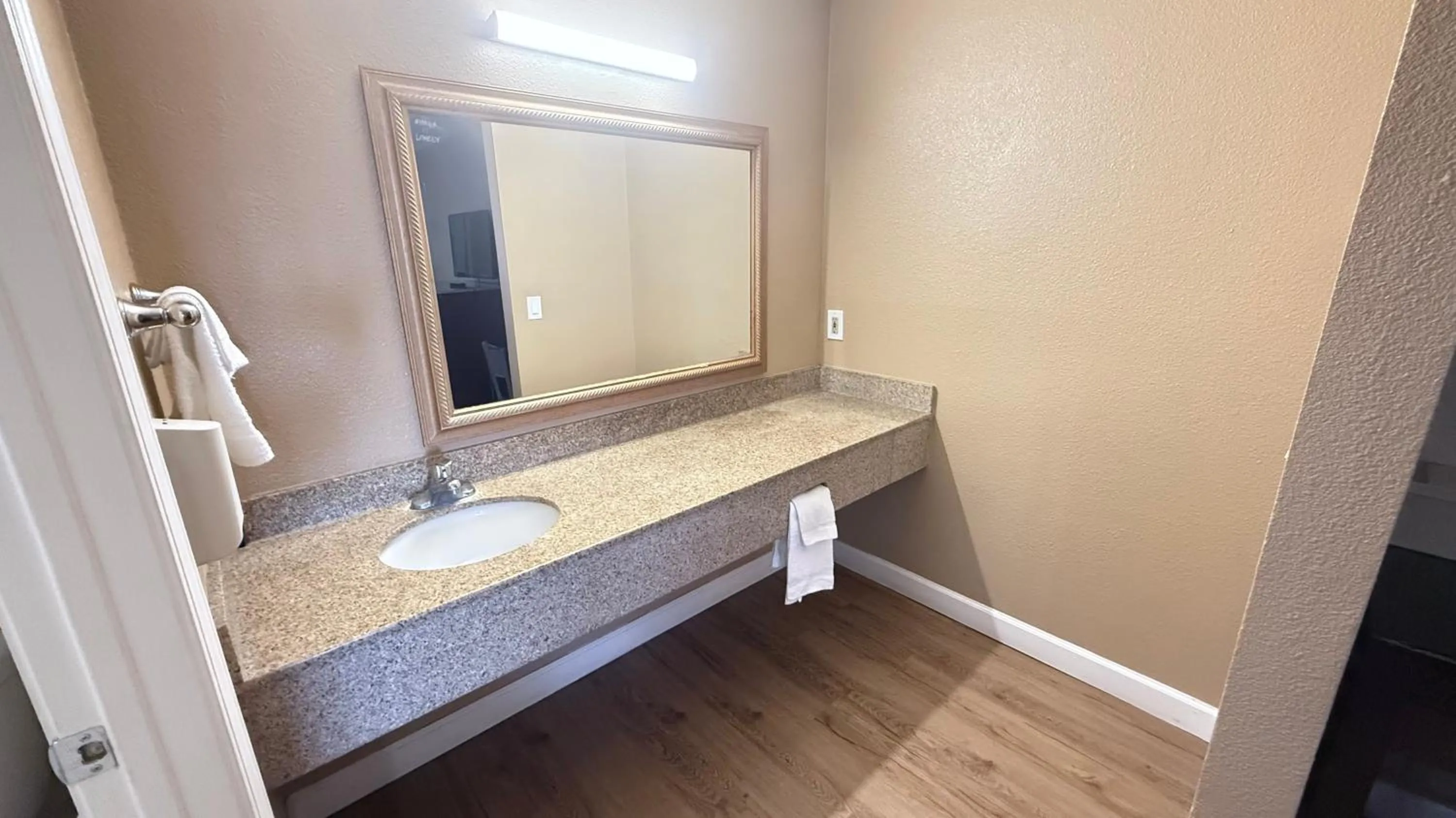 Bathroom in Valley Inn