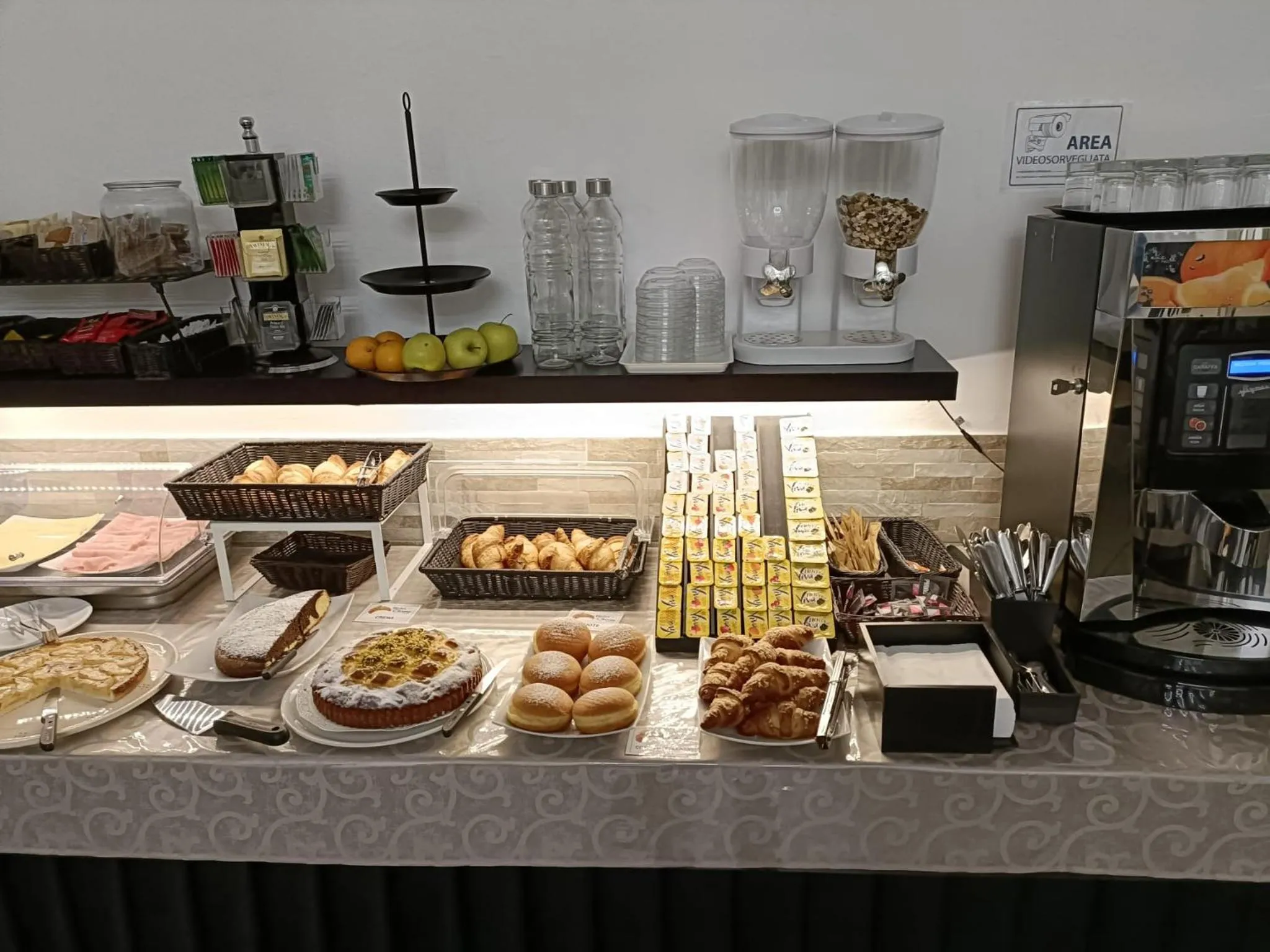 Breakfast in Hotel Cilene