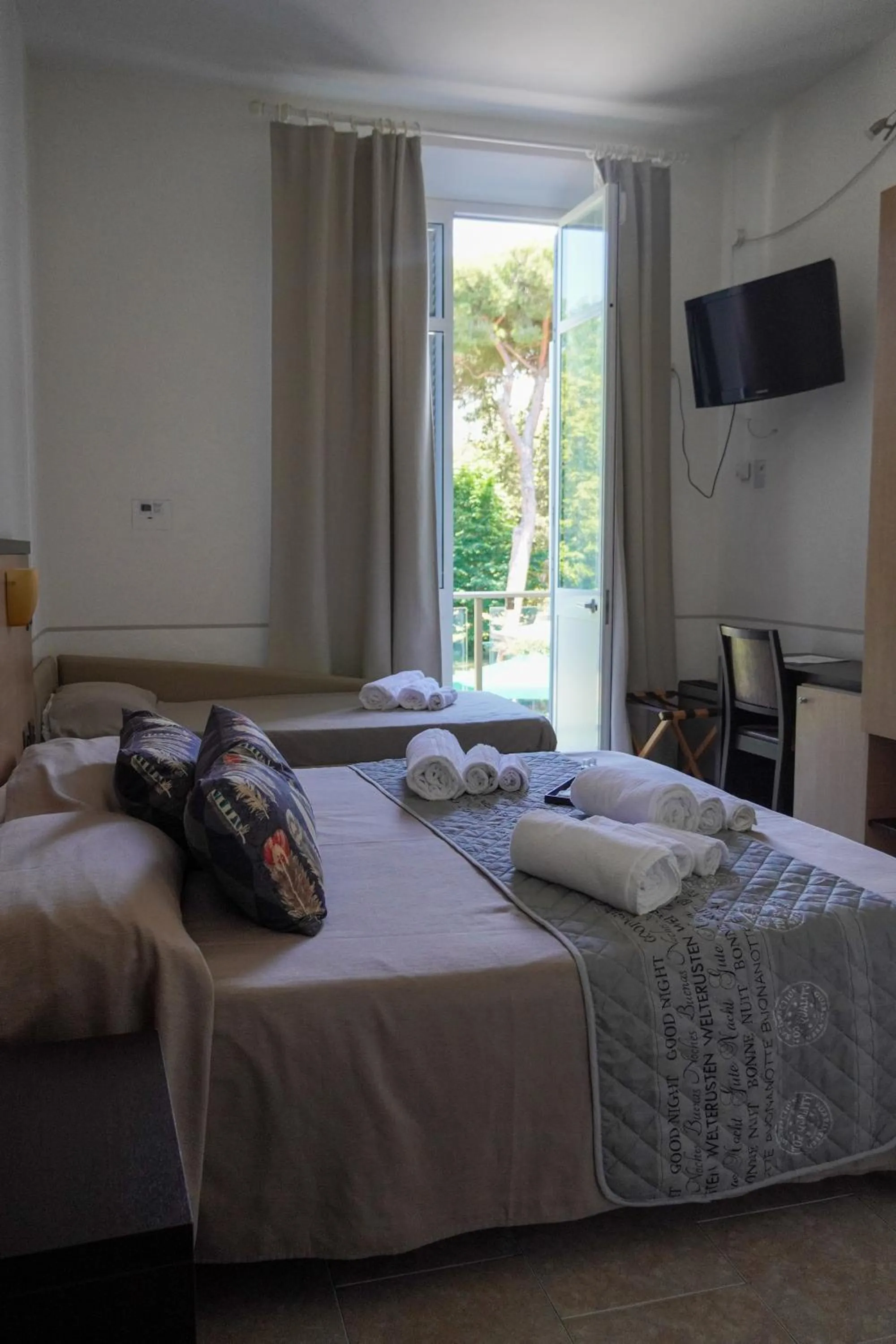 Bedroom, Bed in Hotel Cilene