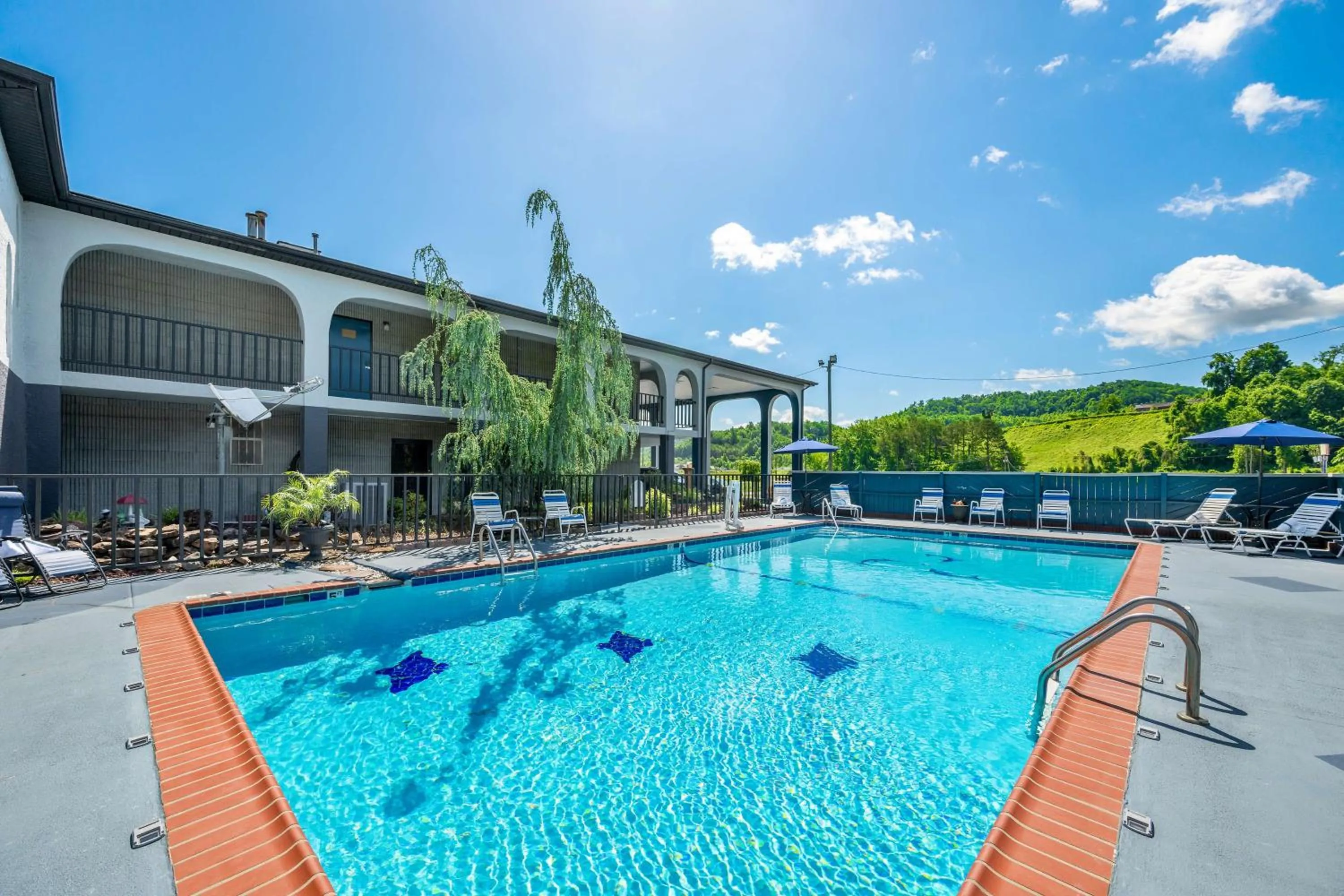Pool view in Best Western Corbin Inn