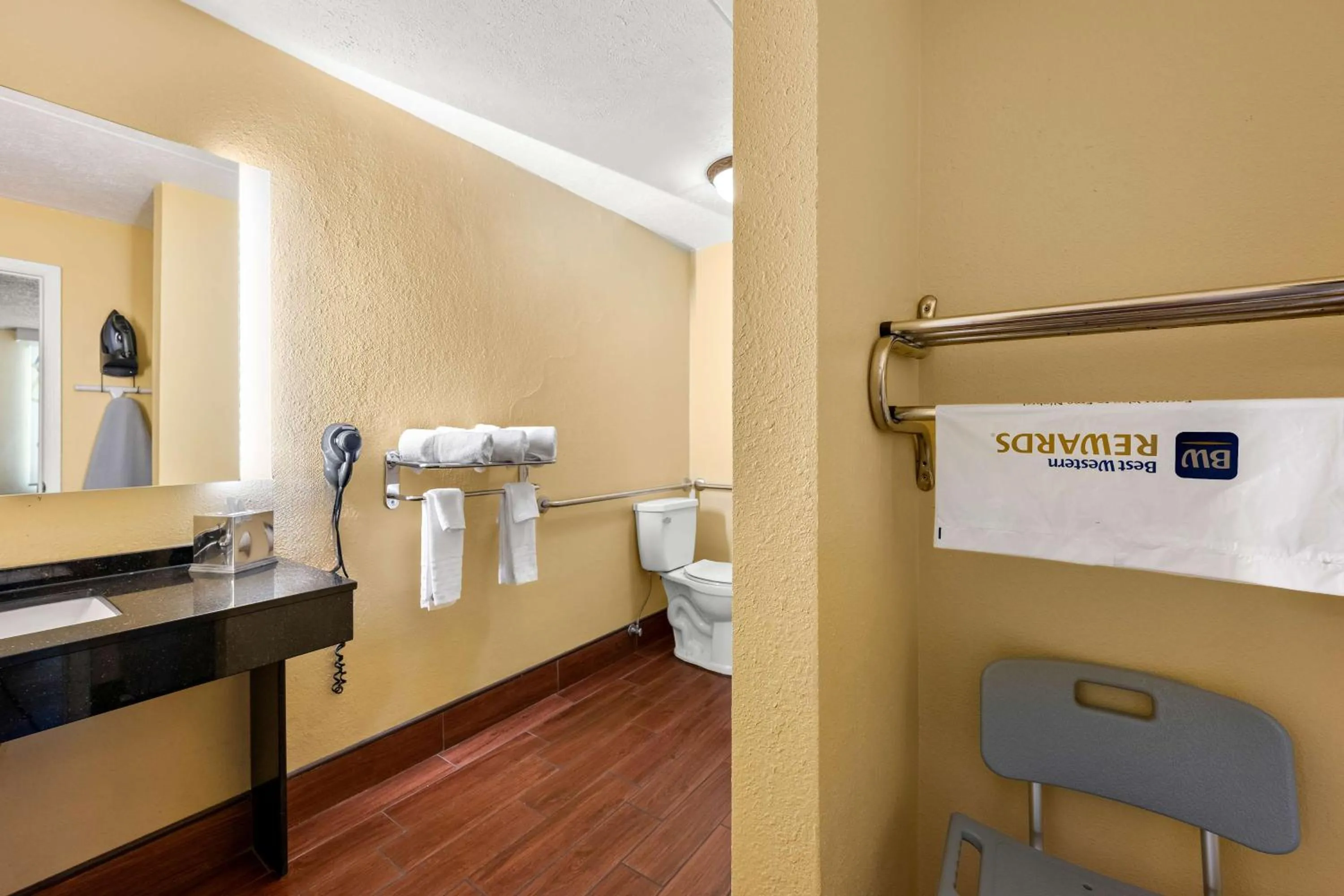 Bathroom in Best Western Corbin Inn