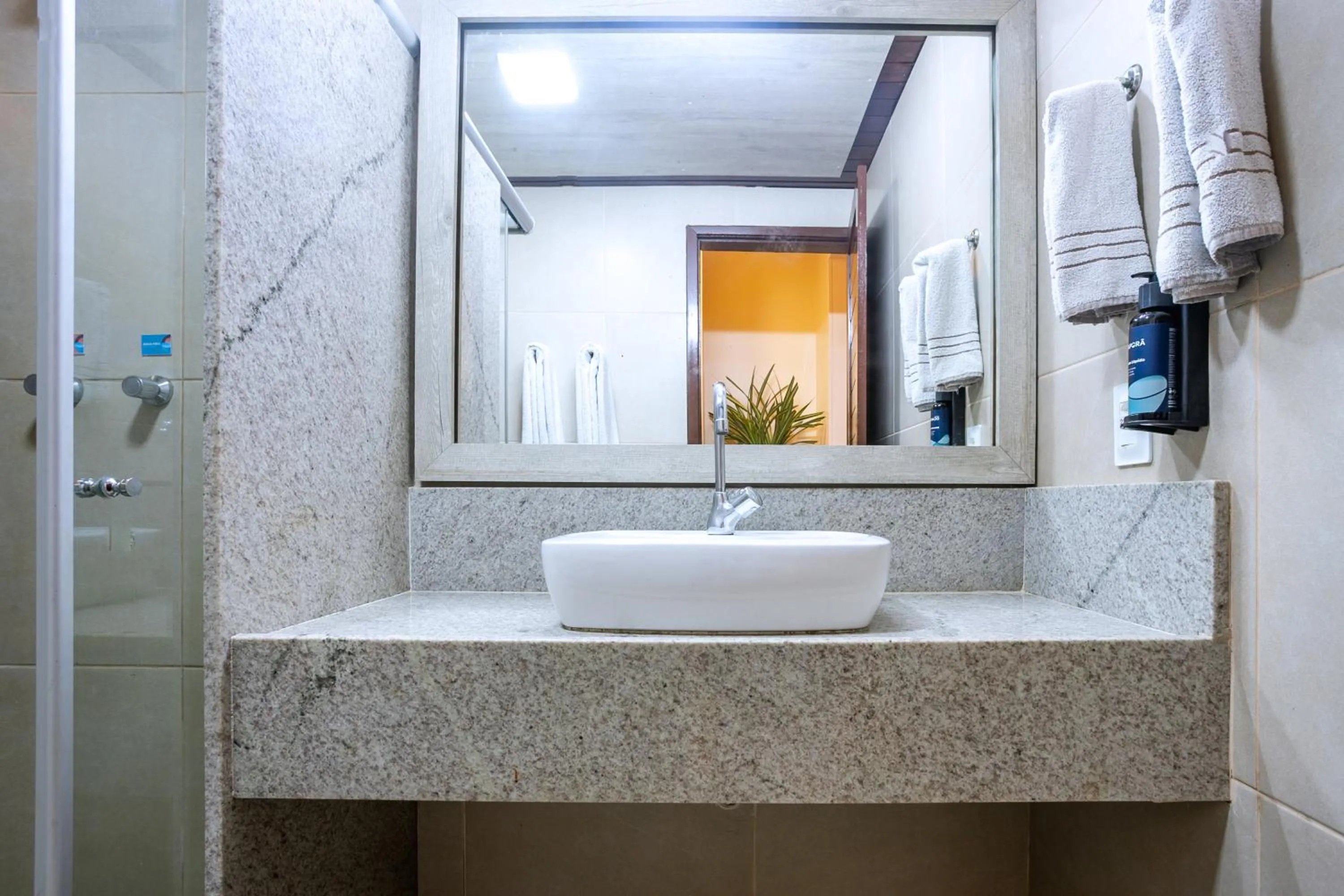 Shower in Ocaporã Hotel All Inclusive